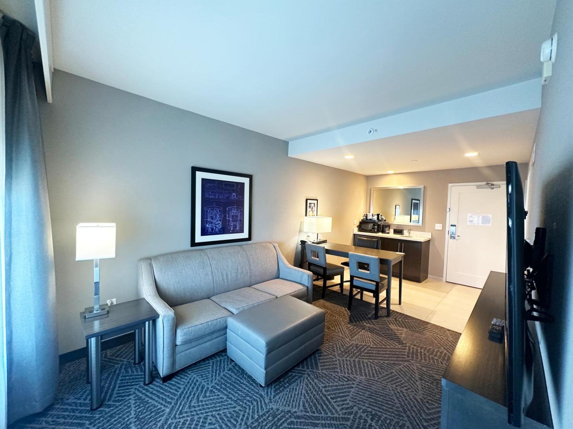 Two Room Queen Suite with Two Queen Beds