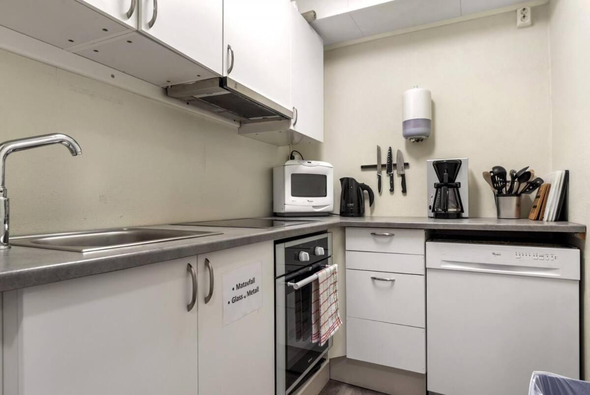 1-roms leiligheter med felles bad, stue og kjøkken