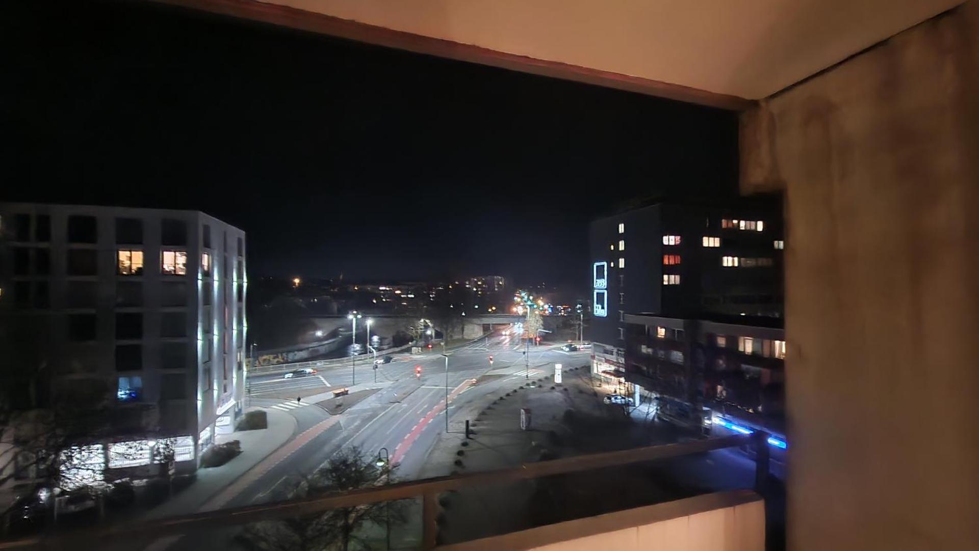 Gemütliches Apartment mit Balkon und Parkplatz im Zentrum