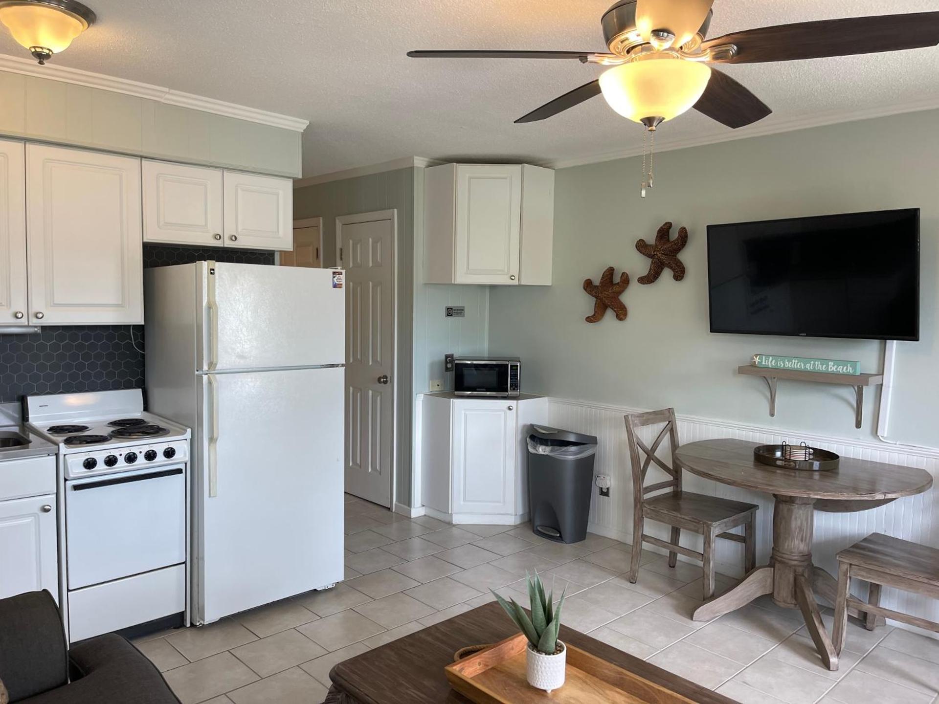 On Island Thyme Getaway near Coligny- #228