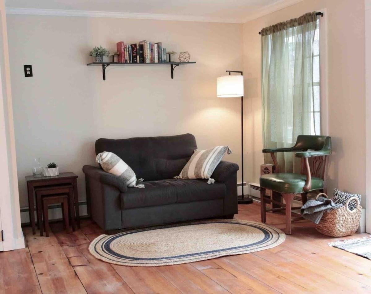 Bright, Airy Home in Hudson!