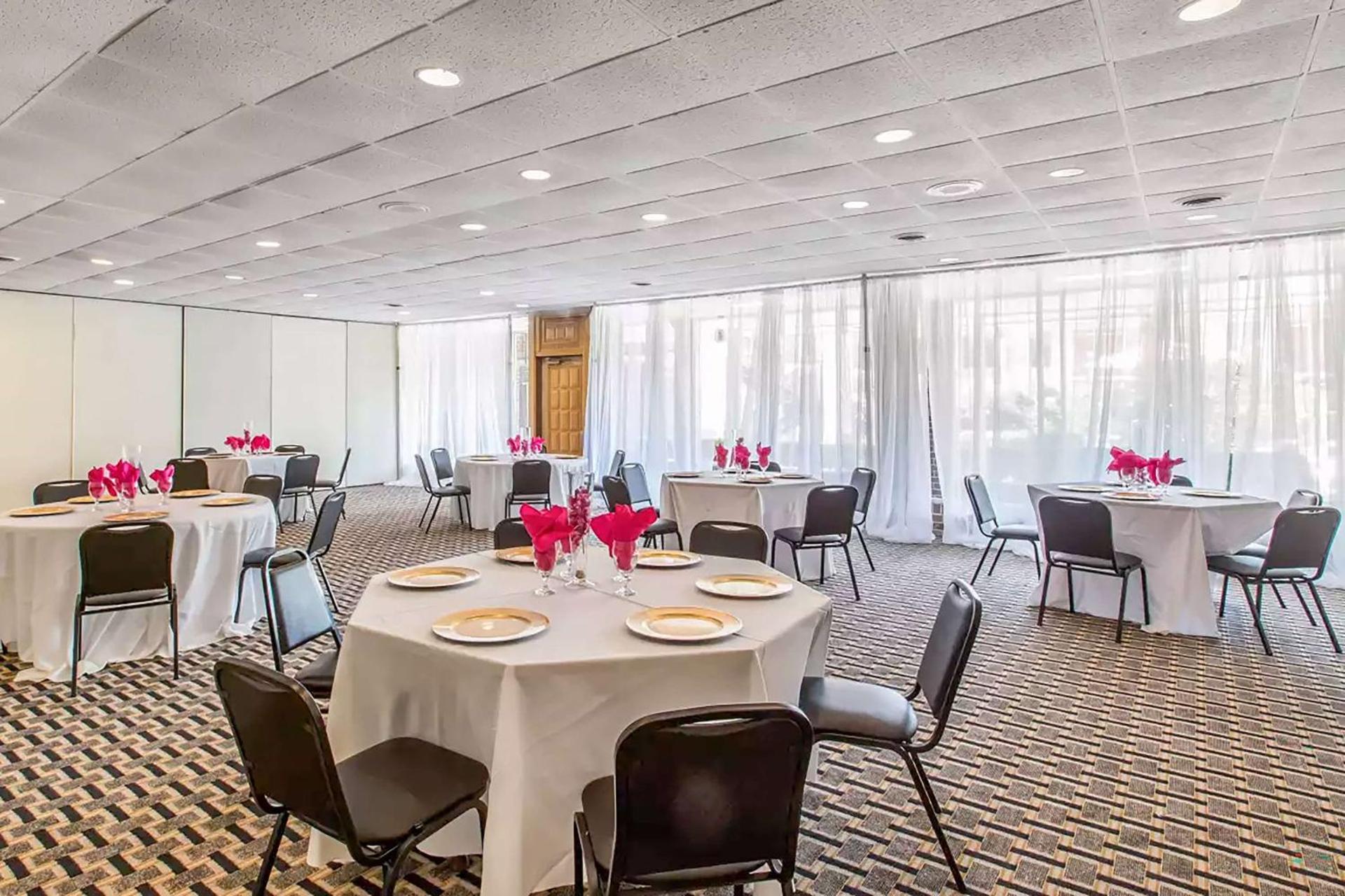 Meeting/conference room