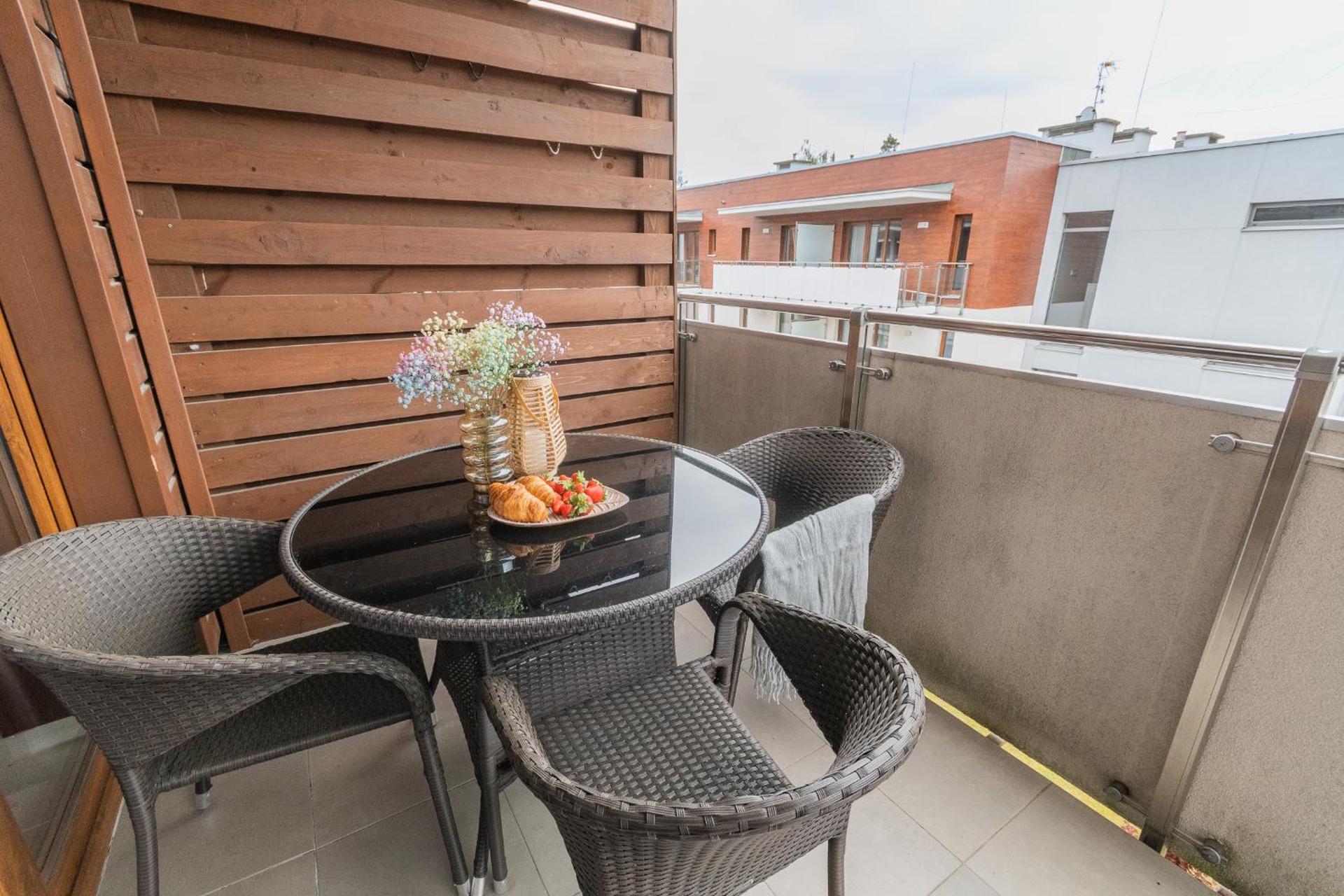 APARTAMENTY MIERZEJA -BALTIC PARK STEGNA, Przyjazne zwierzętom, 500 m od plaży, Bezpłatny Meleks
