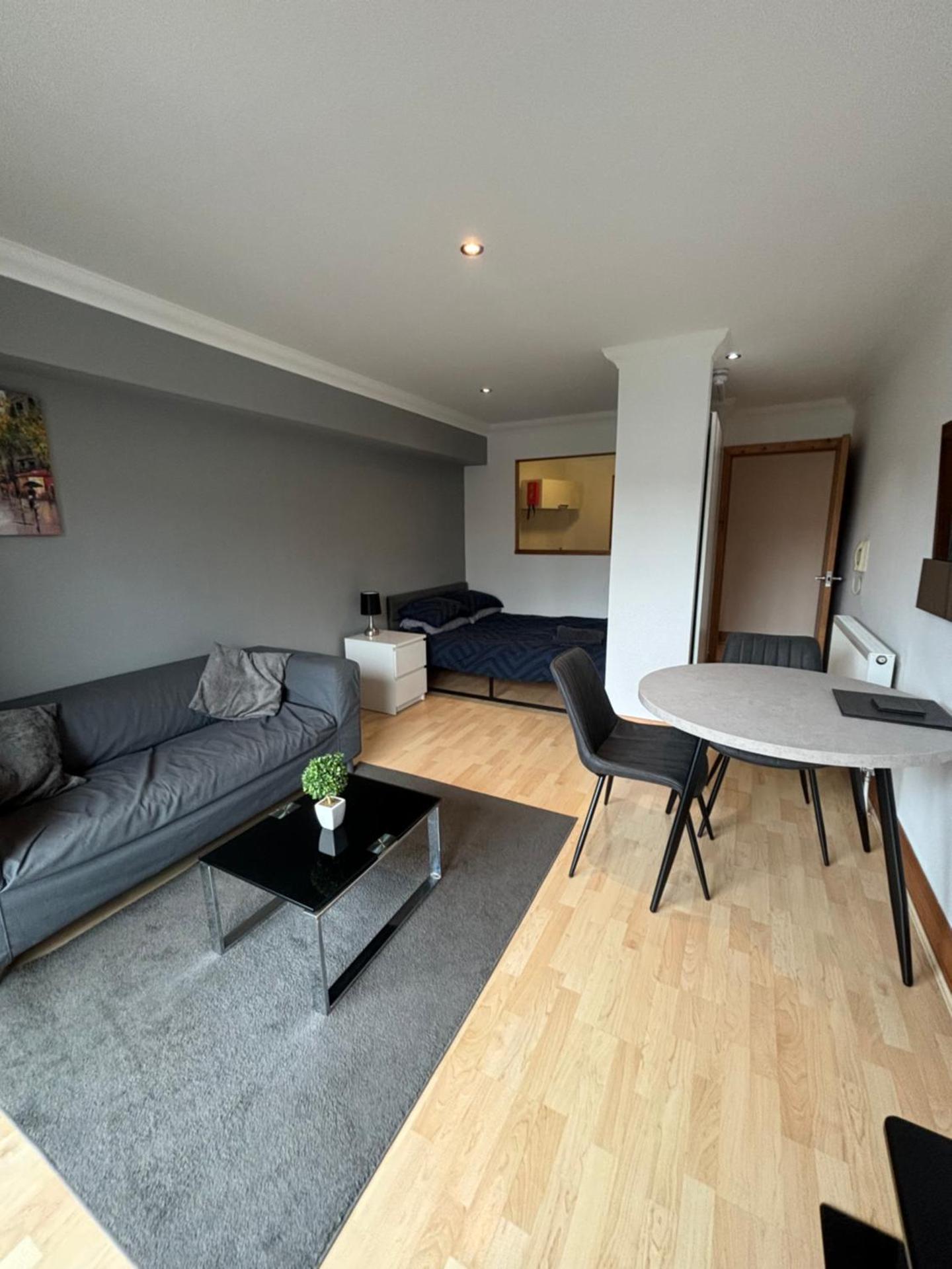 Studio Apartment 5 with balcony and river view