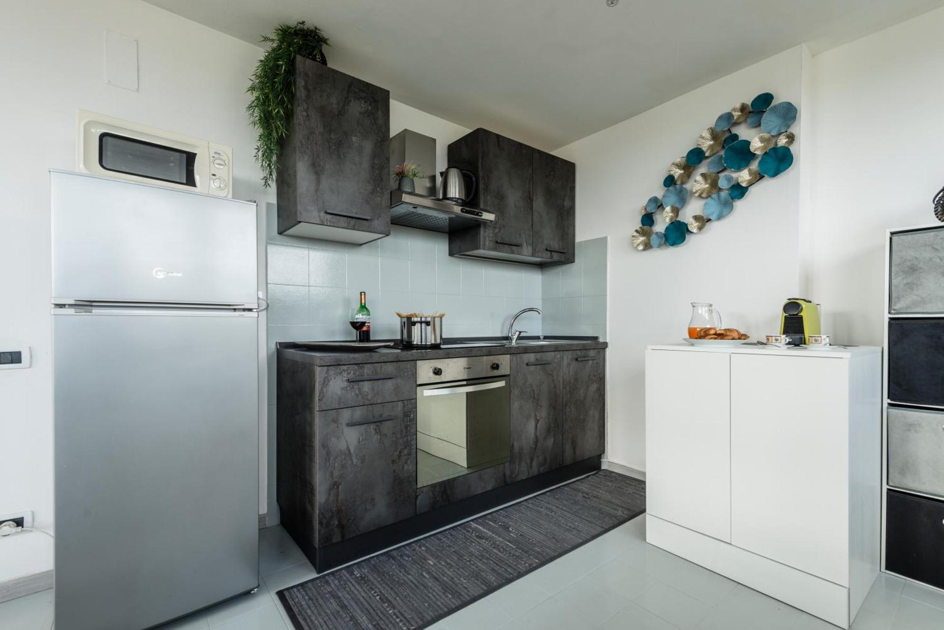 Kitchen or kitchenette