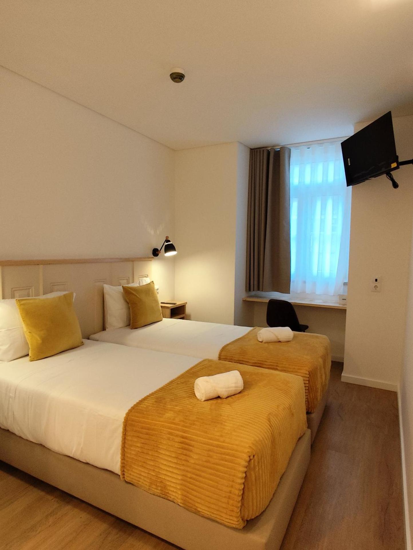 Bacalhoeiros 125 Hotel