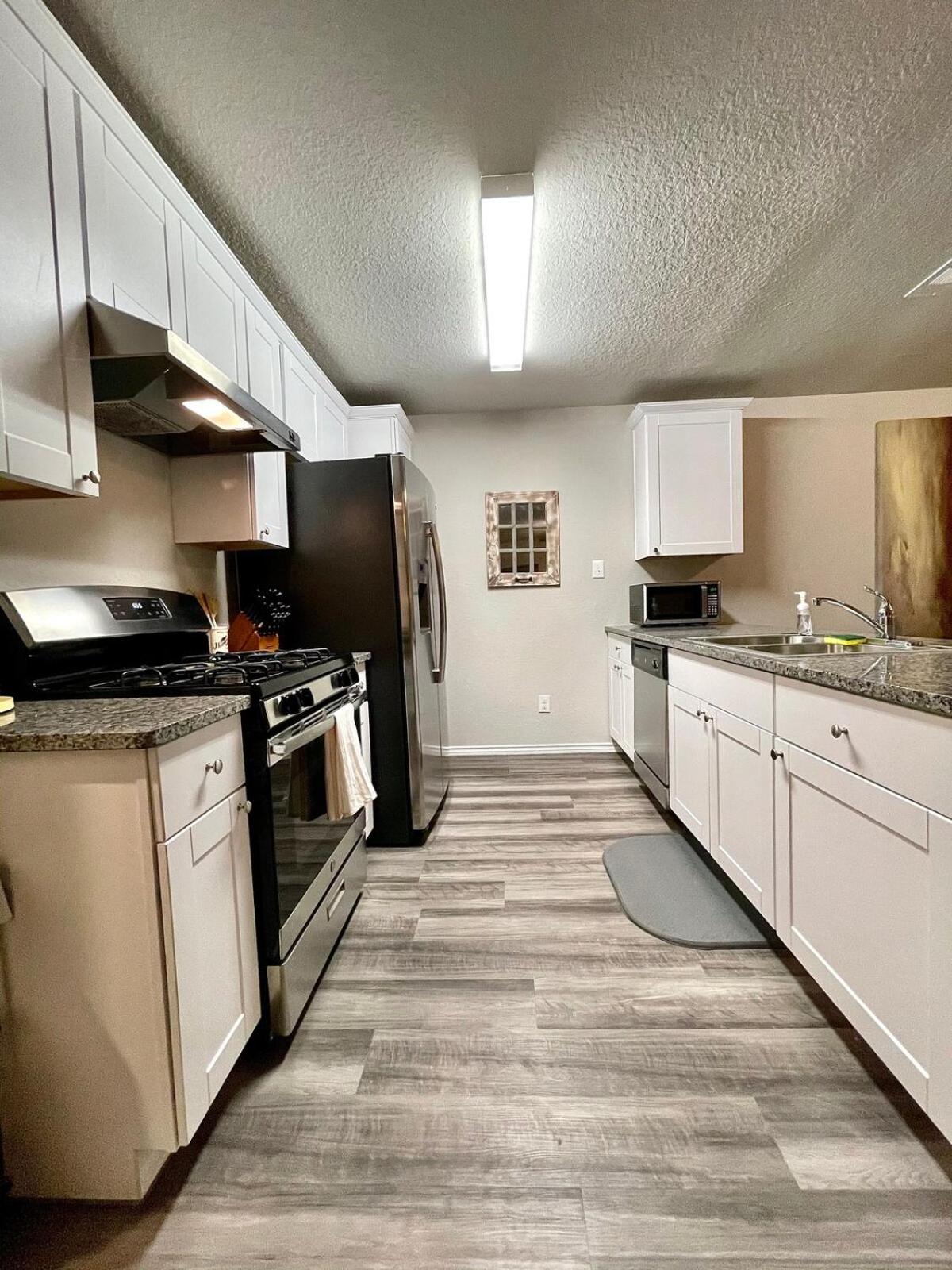 Family Cottage Cozy Family Gem near SeaWorld Lackland