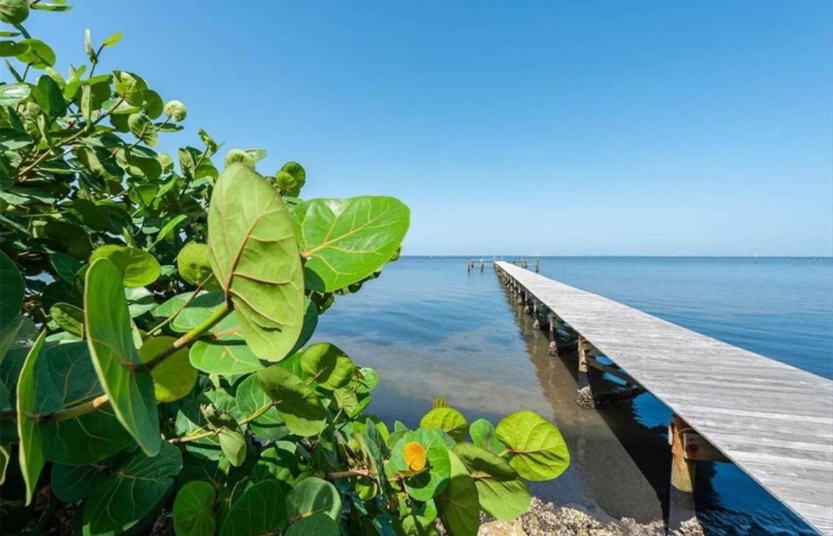 Little Harbor Resort #301 Tampa Bay FL Beach, Nautical Paradise