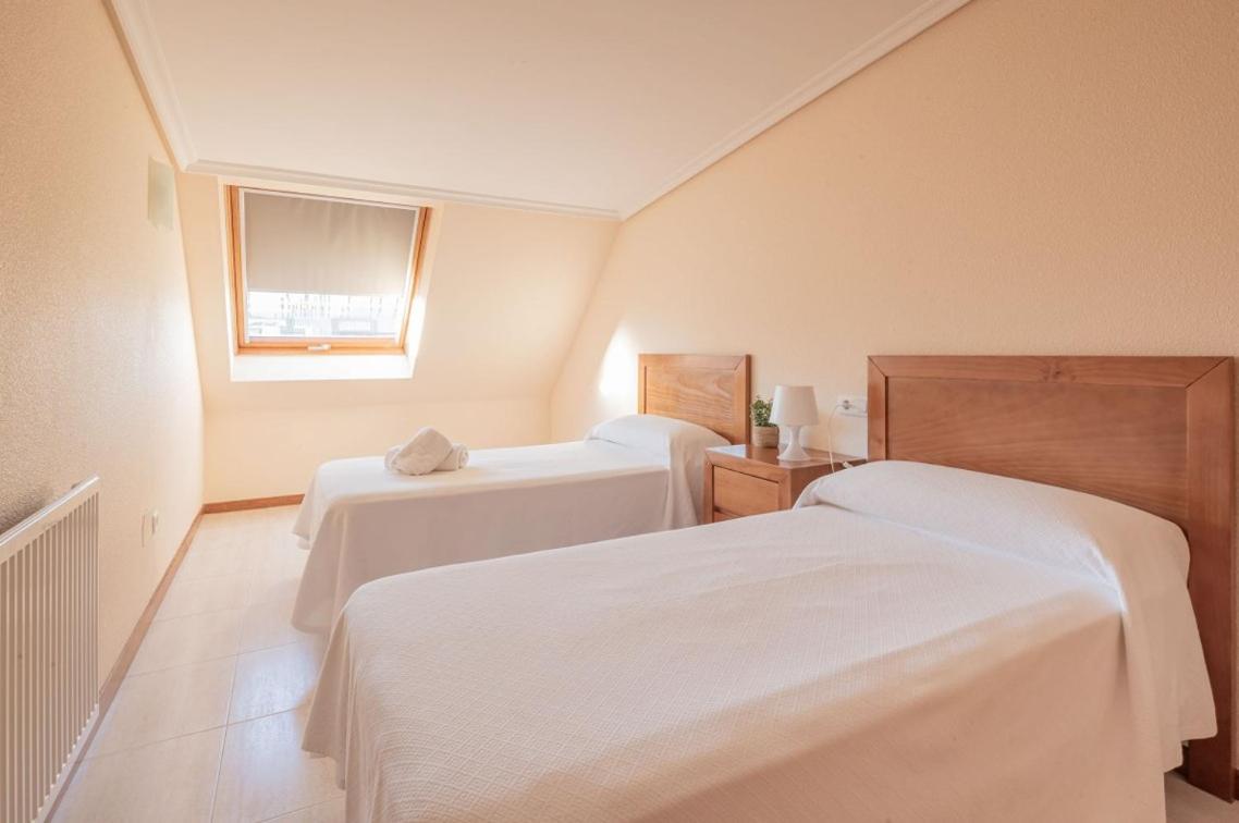 Primera Linea de Playa Samil Costa con Garaje Incluido