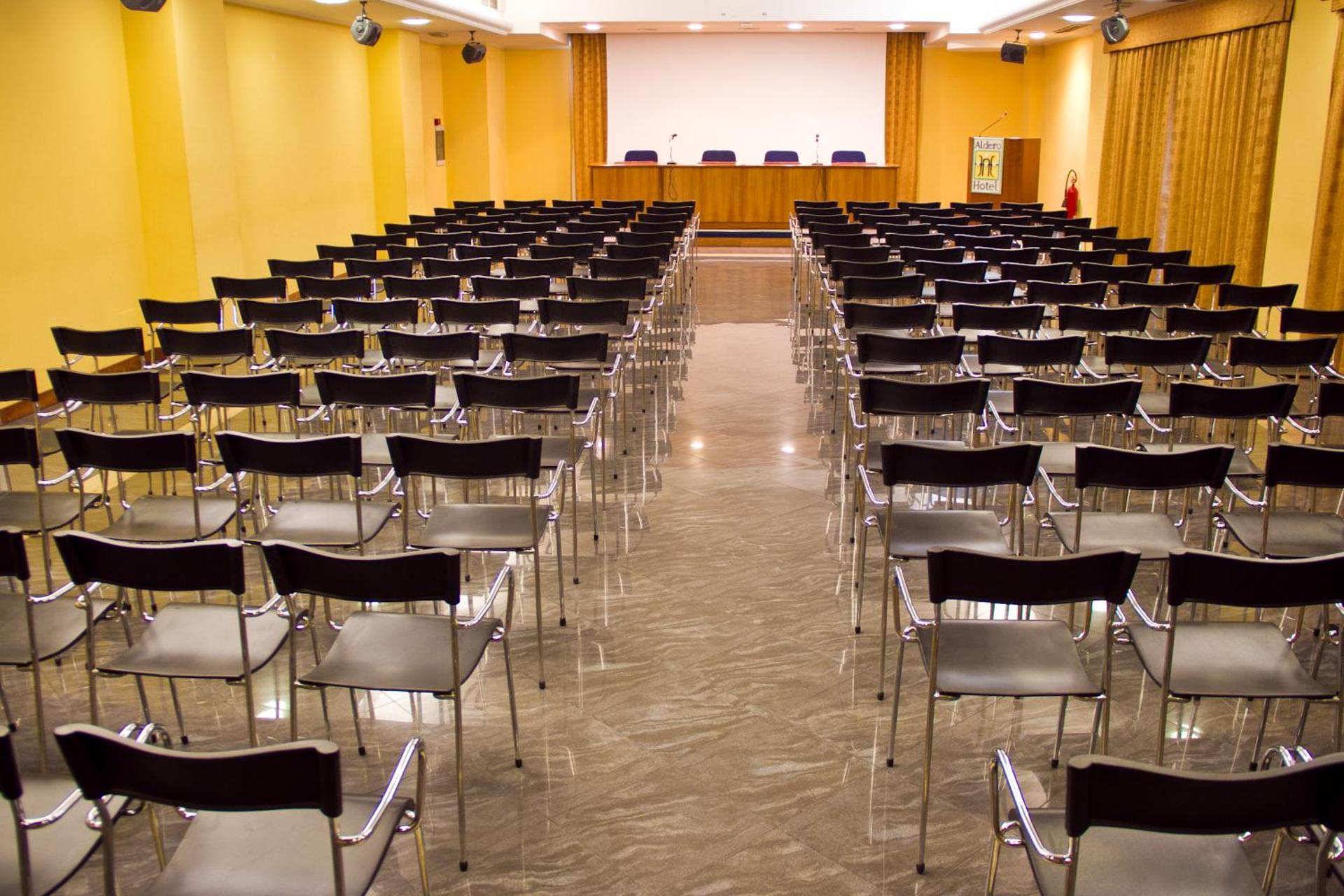 Meeting/conference room