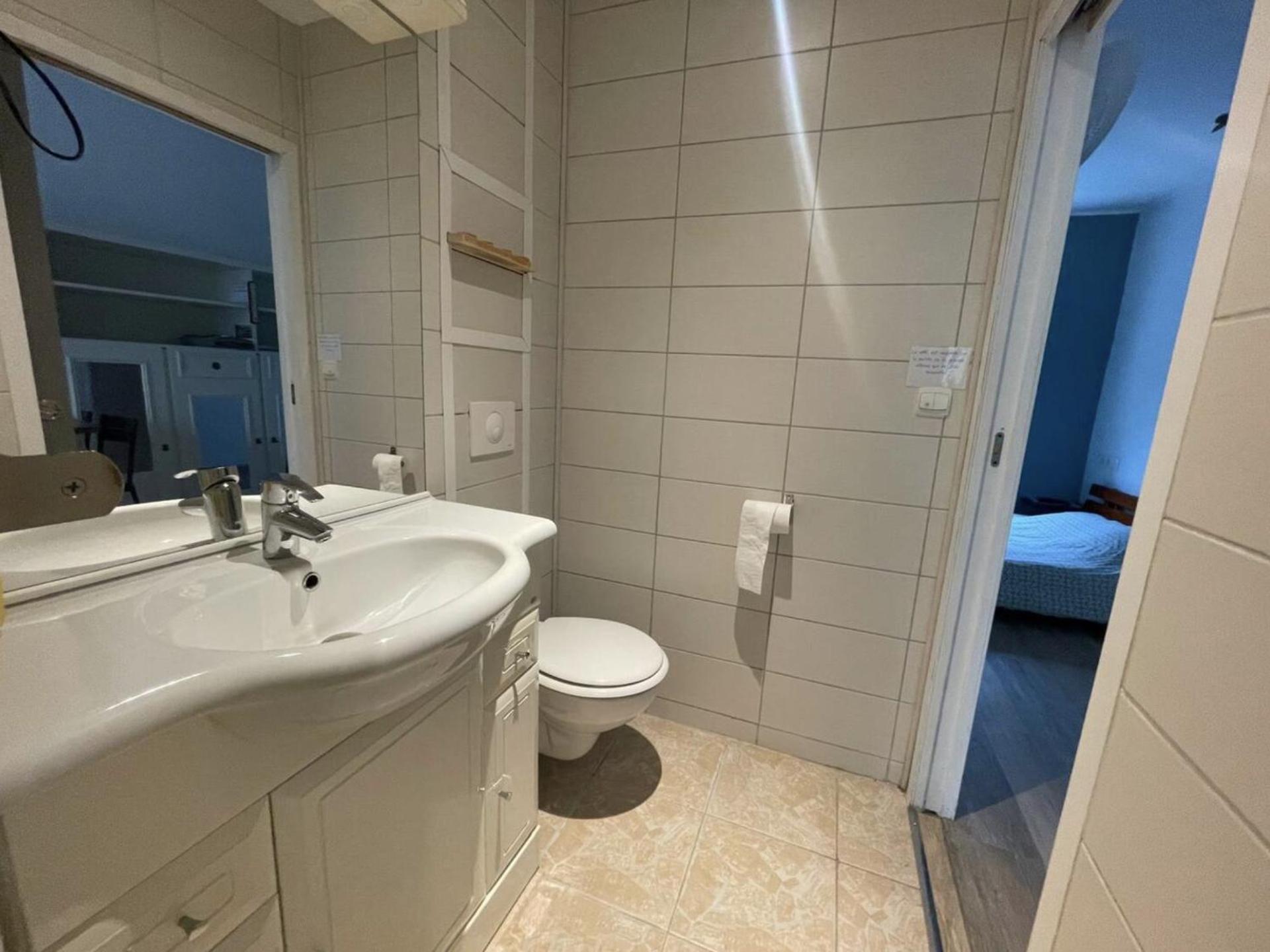 Studio au calme rénové 2023 avec garage