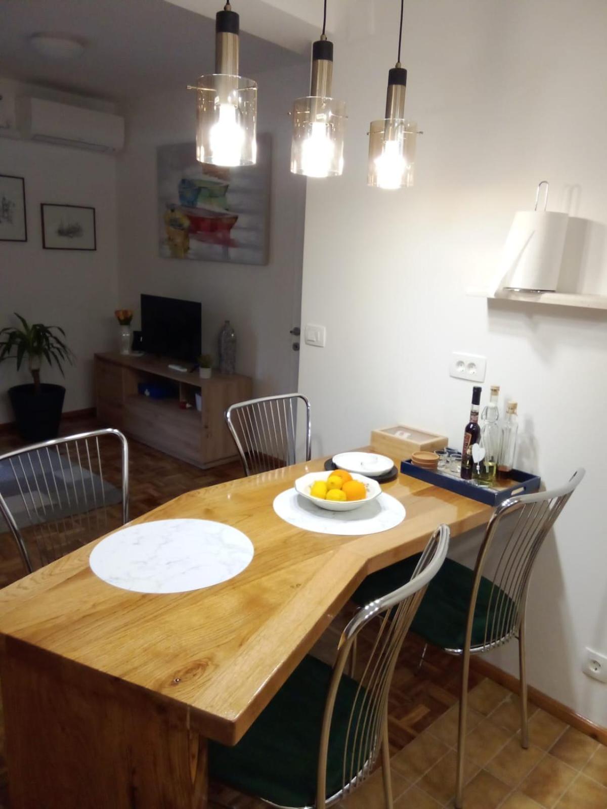 Apartman Ana Lotre