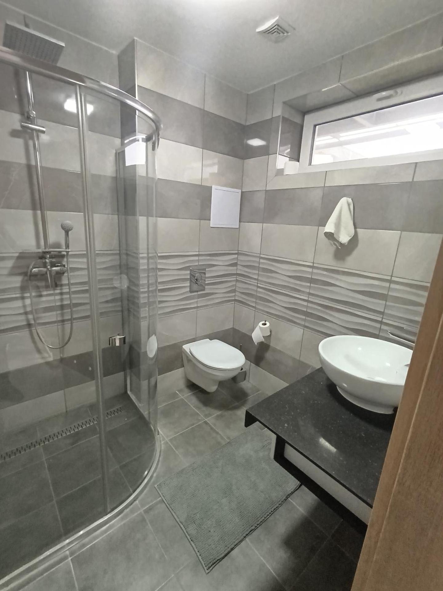 Tisza Panzió és Apartman