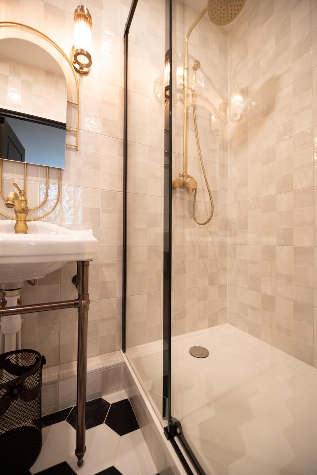 Monsieur Montmartre - Moulin Rouge Residence