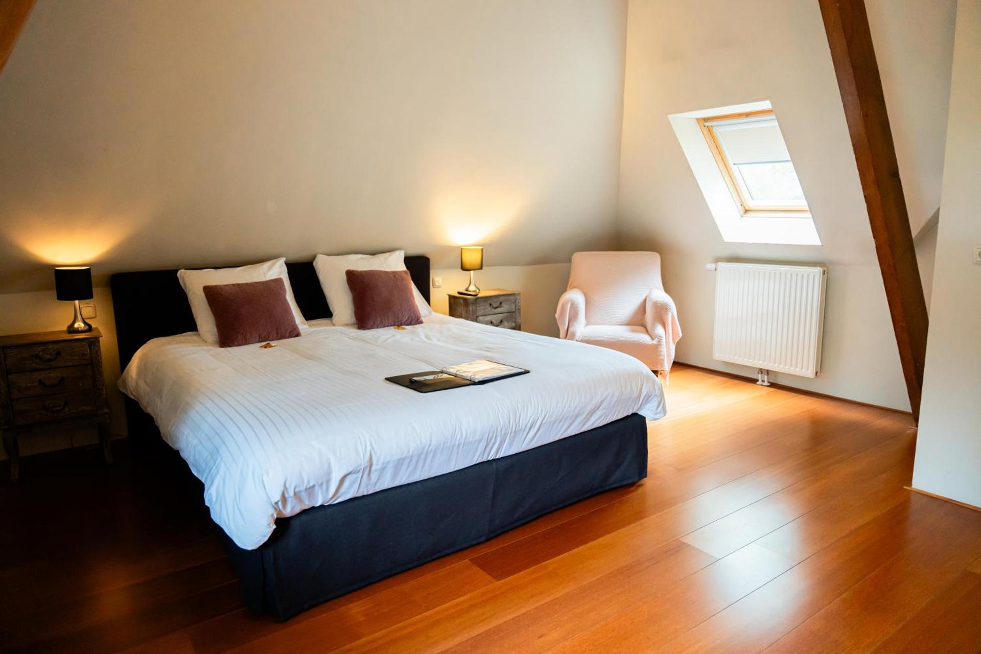 King Suite with Bath