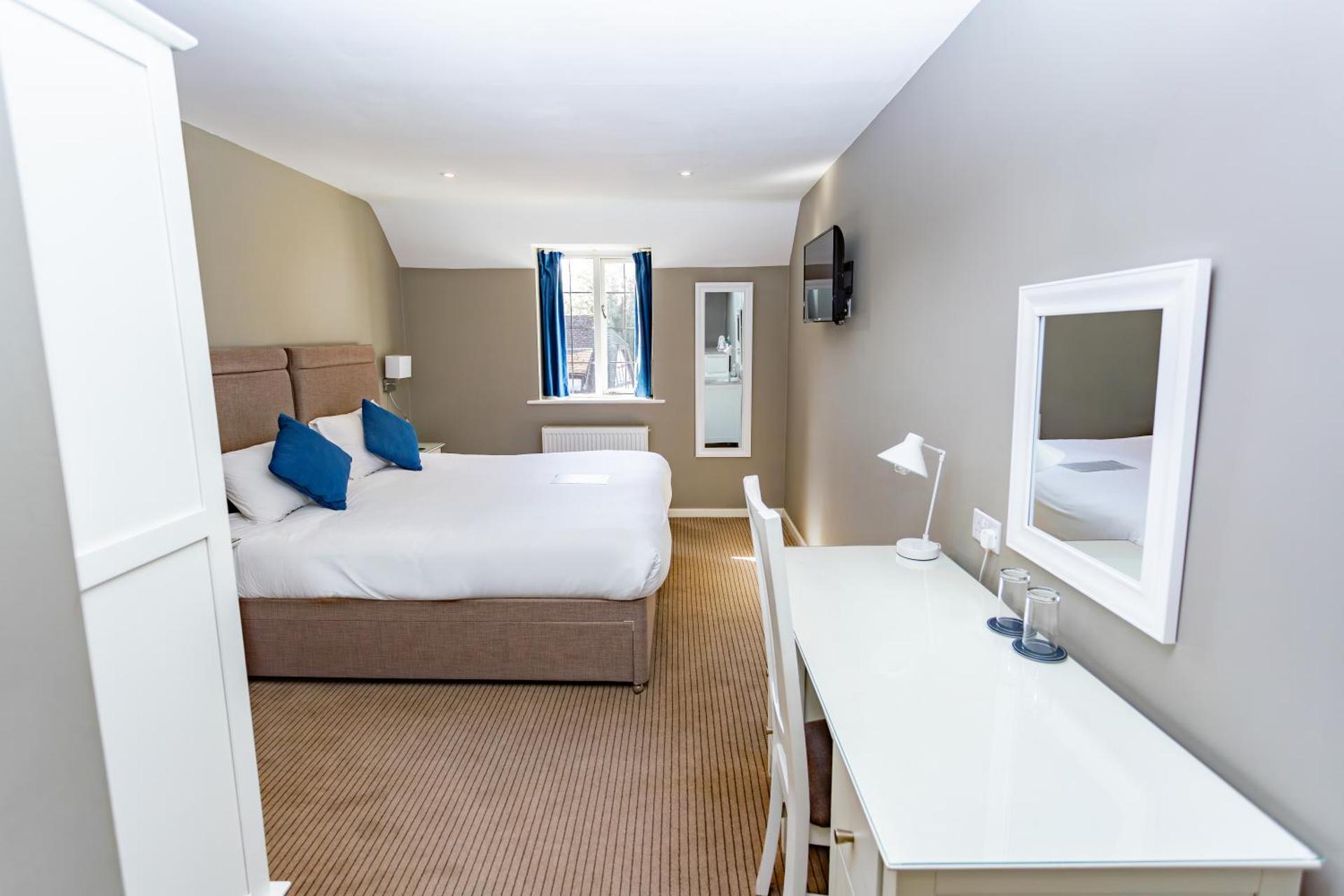 Large Double or Twin Room