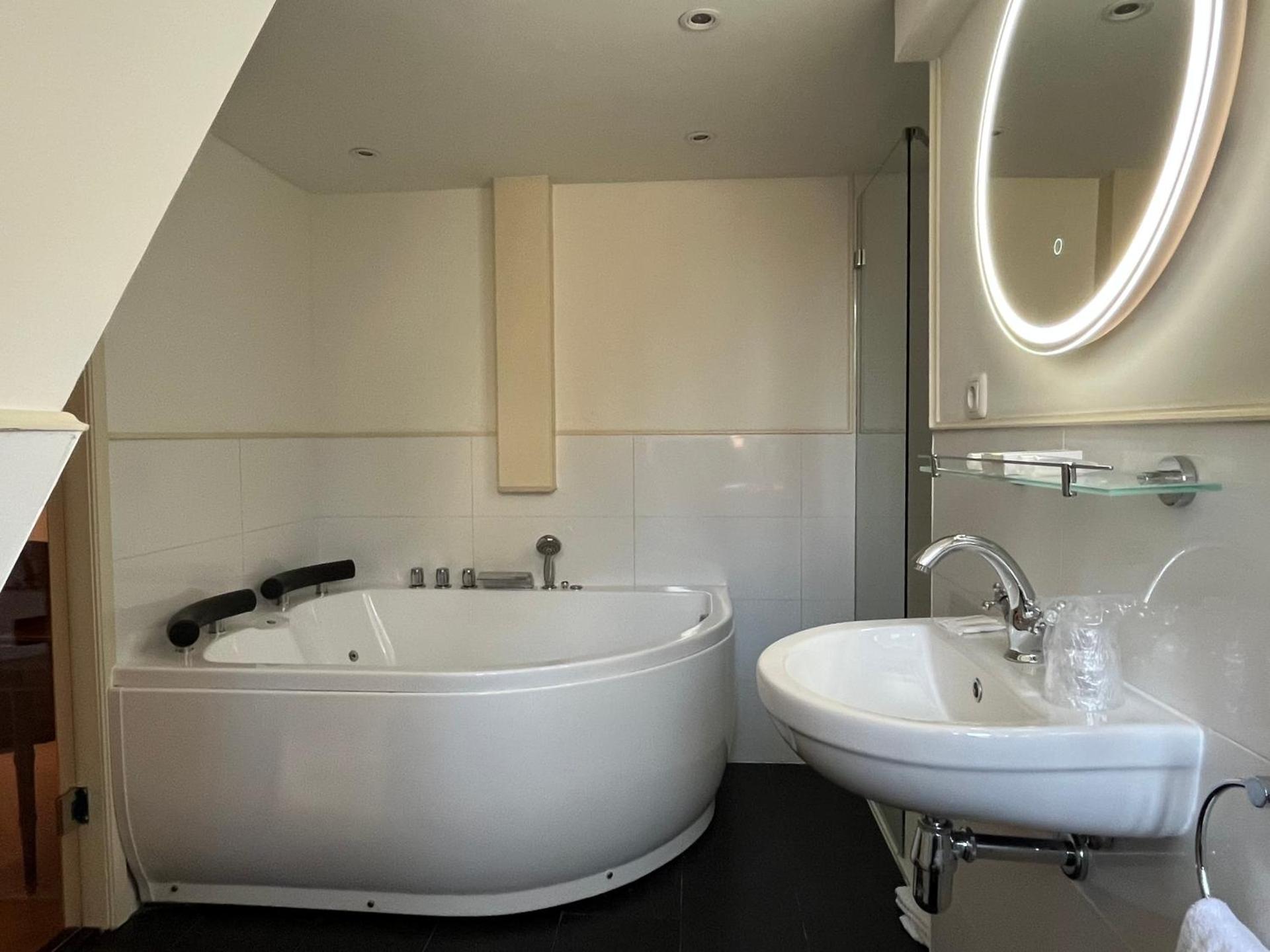 Spa and wellness centre/facilities