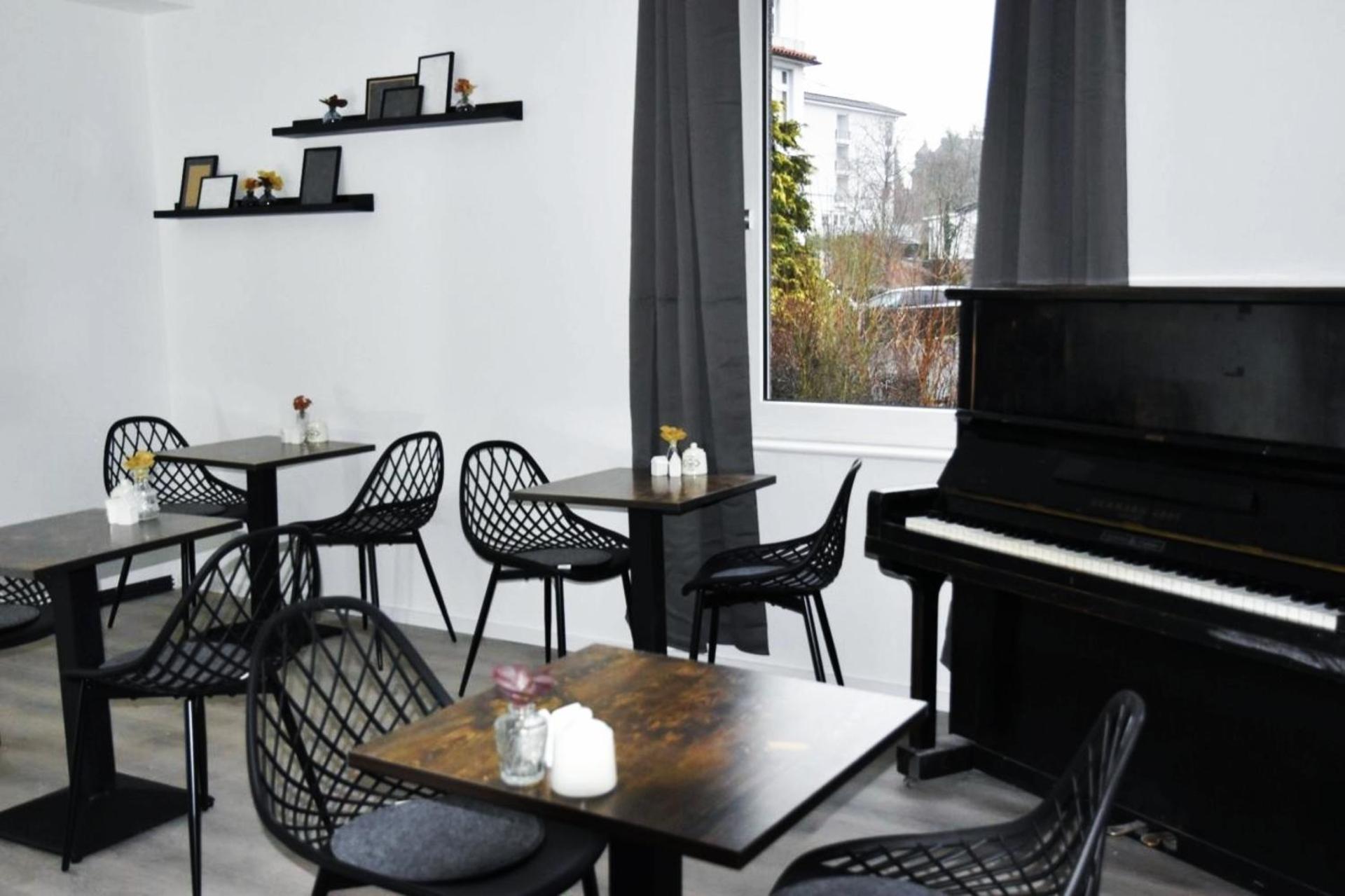 Meeting/conference room