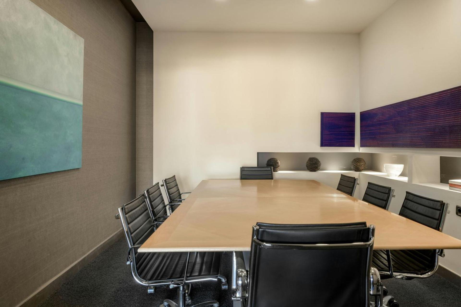 Meeting/conference room