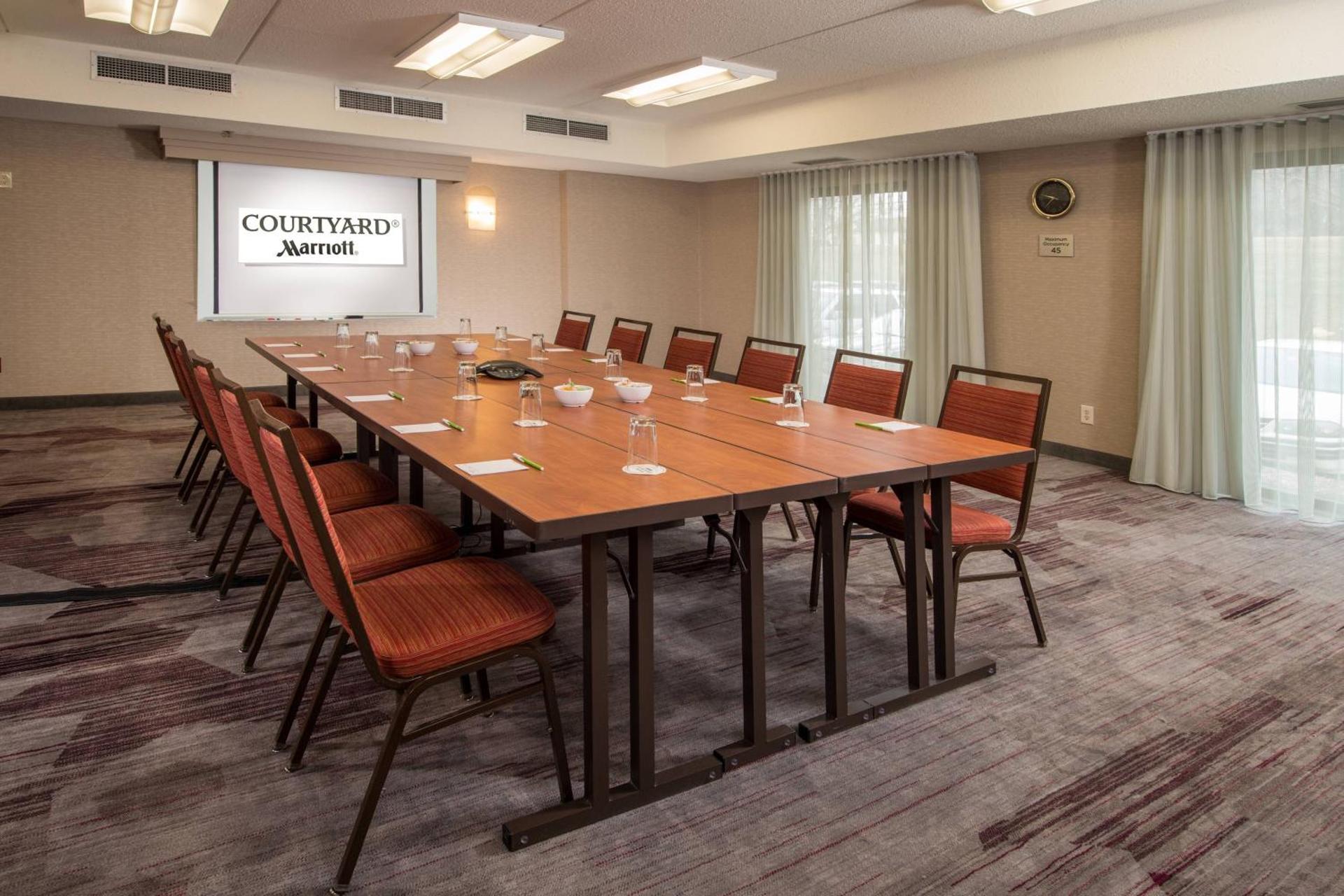 Meeting/conference room