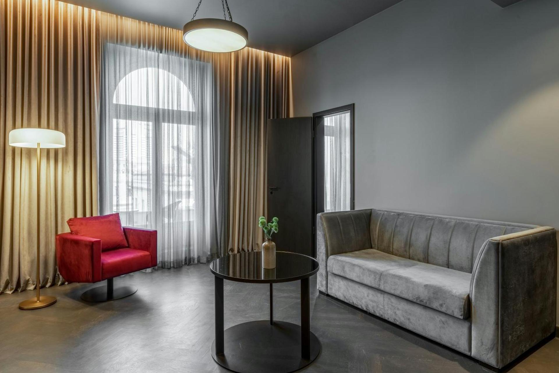 Photo of the whole room