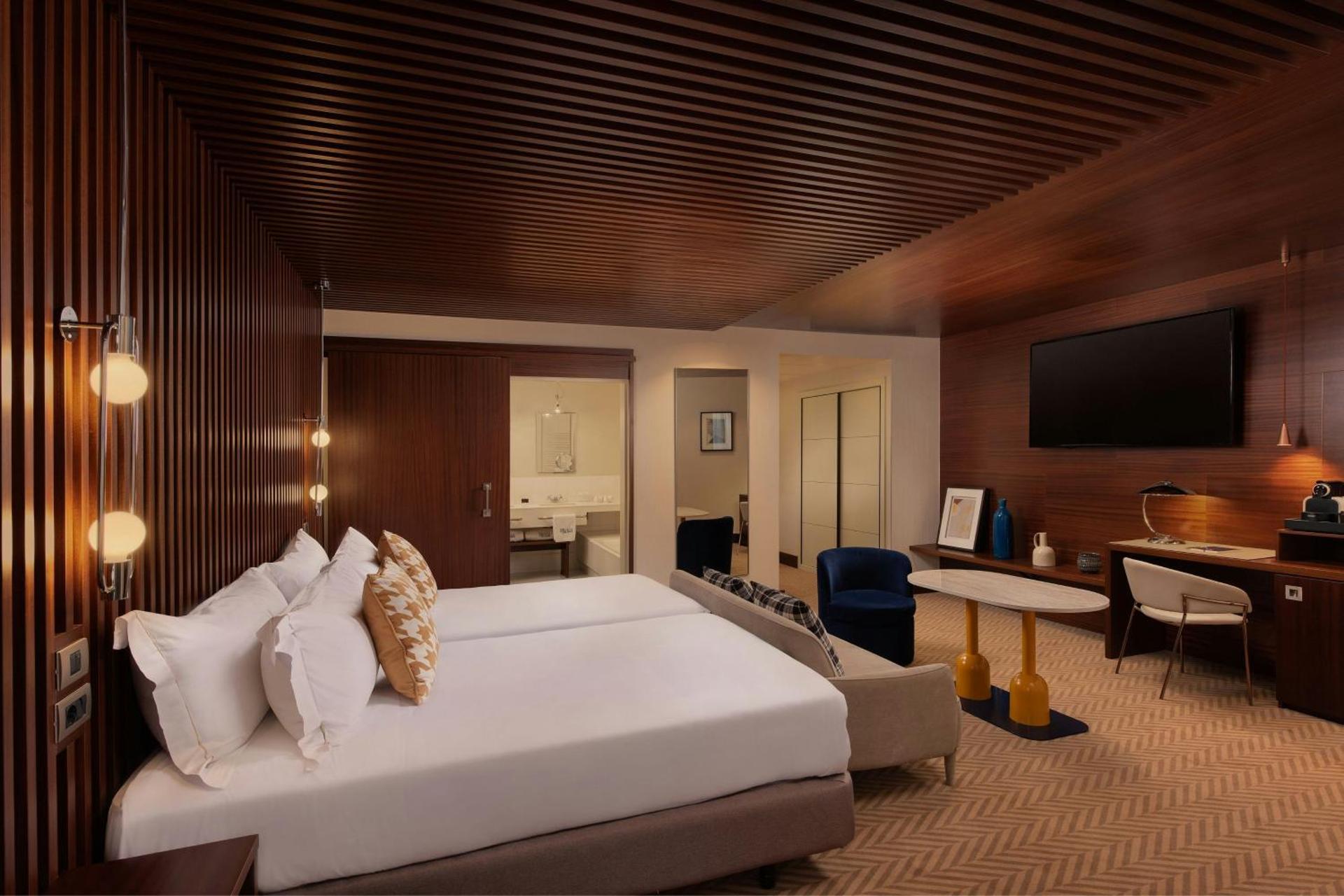 Photo of the whole room