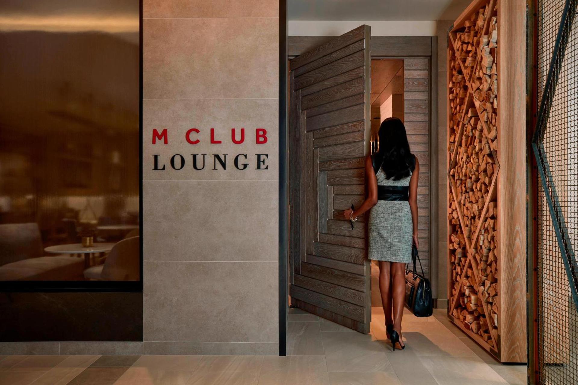 Lounge or bar