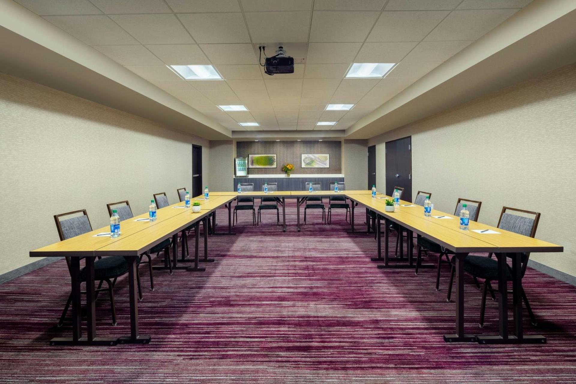 Meeting/conference room