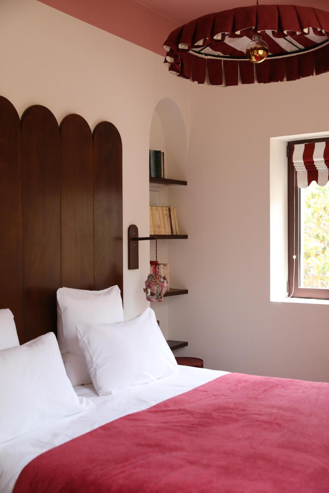 Les Chambres de la Relève