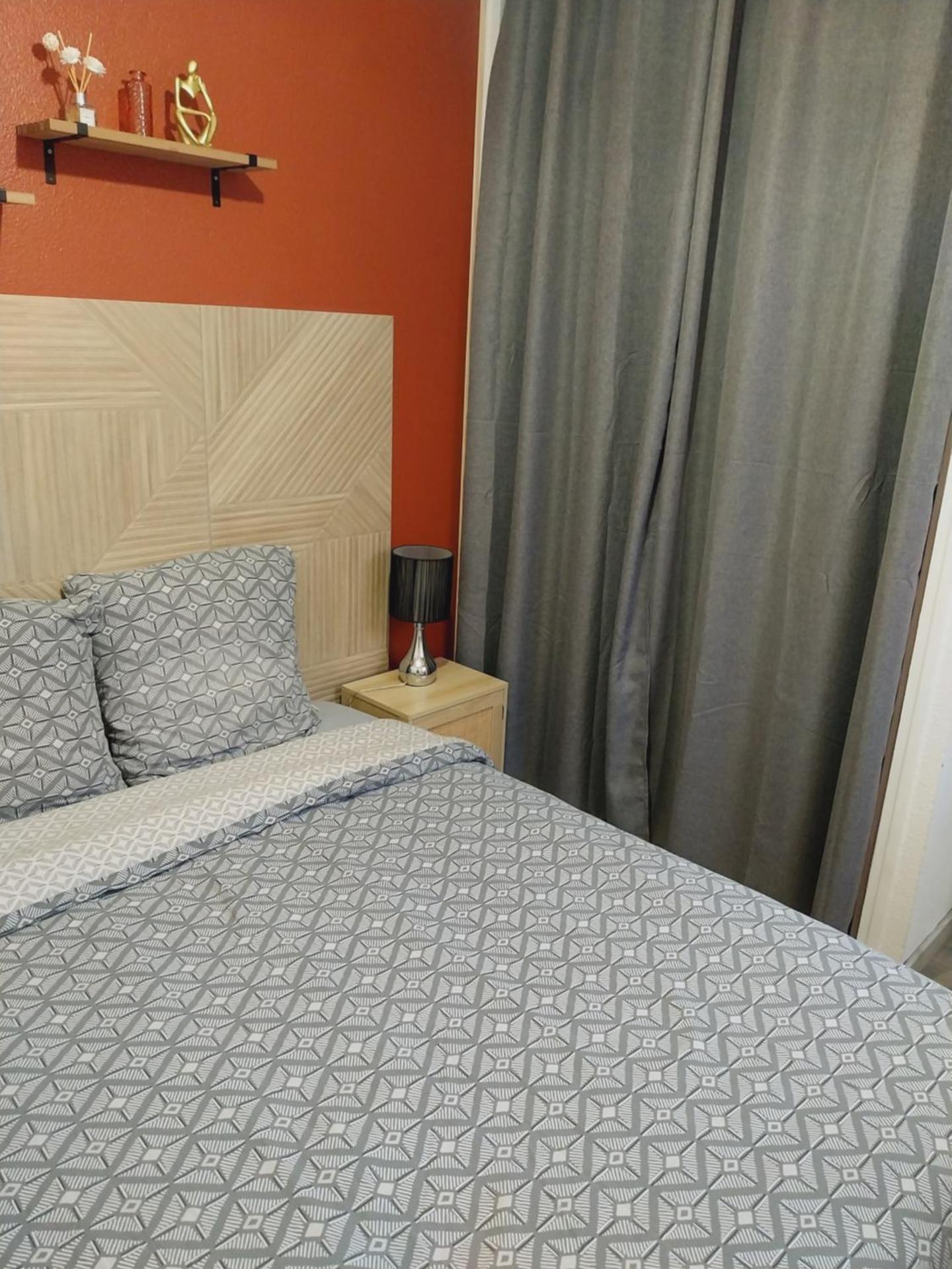 T2 Rez de chaussée climatisé jardin parking privé