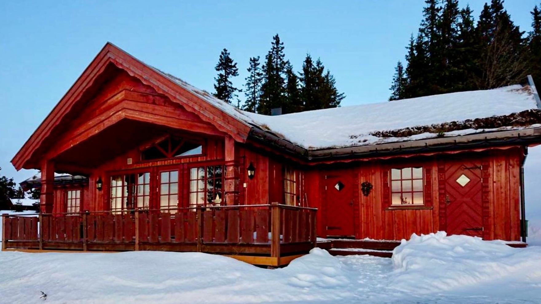 Large Cottage 2 Baths and Sauna in Sjusjøen