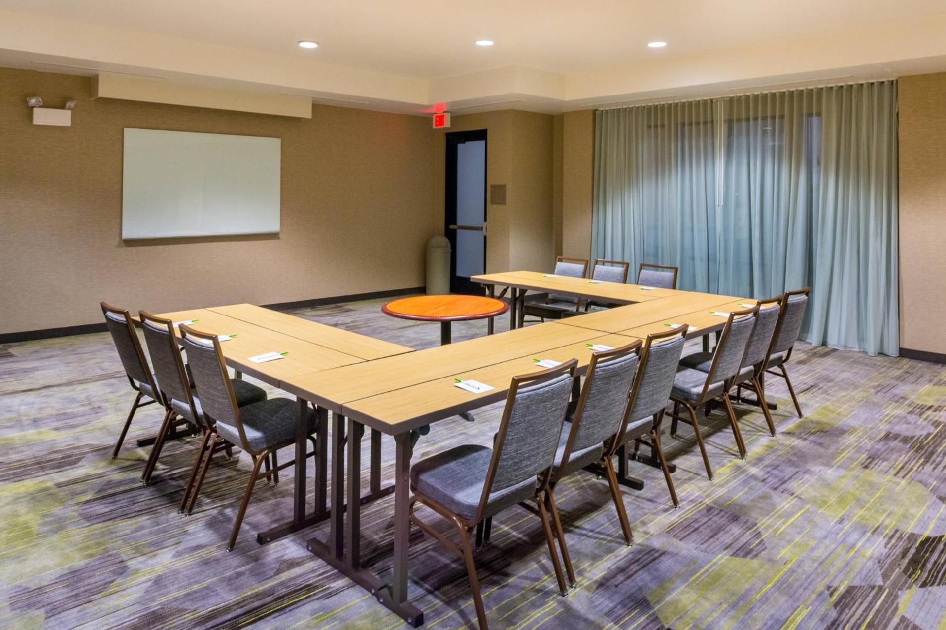 Meeting/conference room