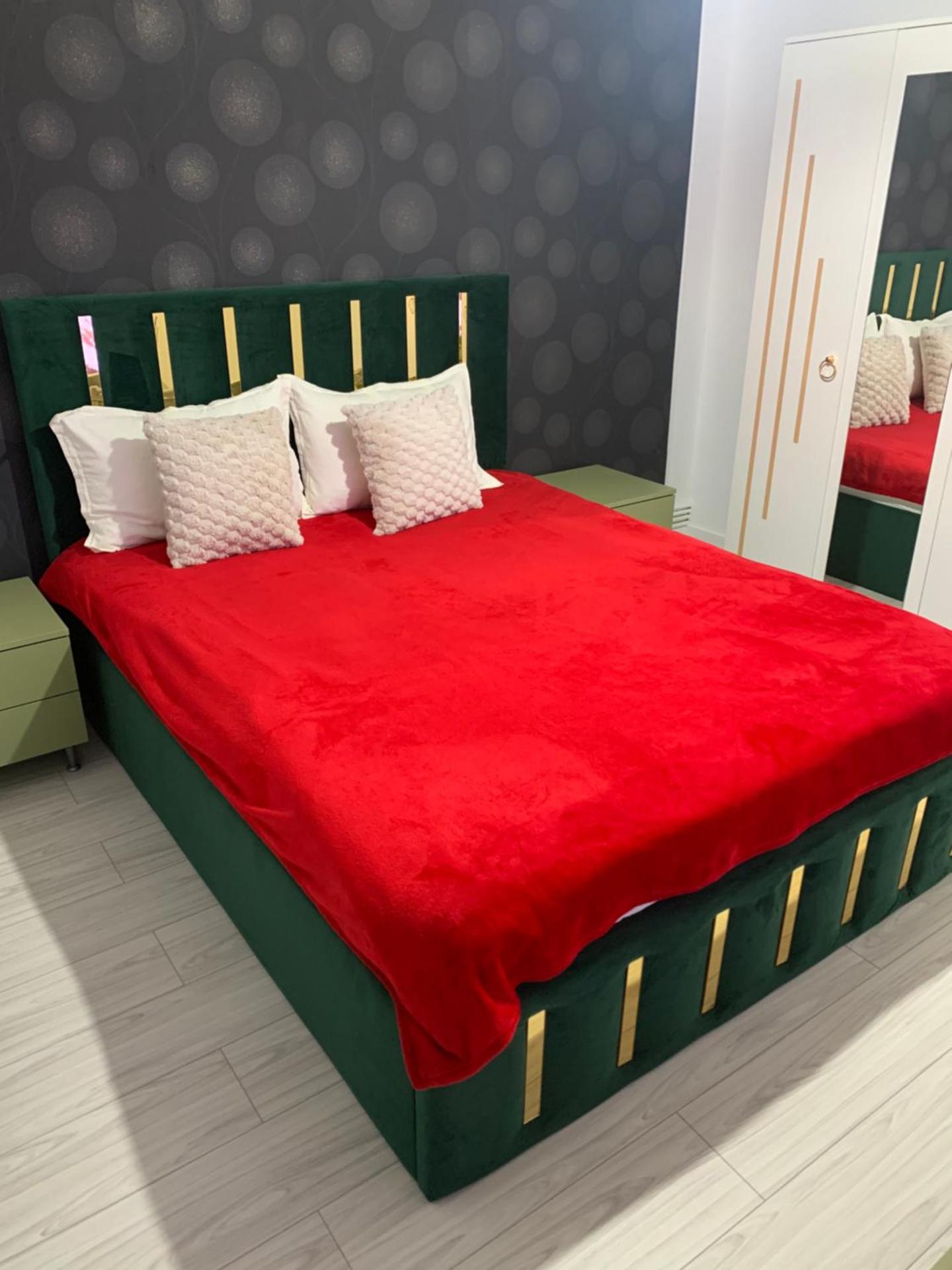 Slatina Armoniei central Studio