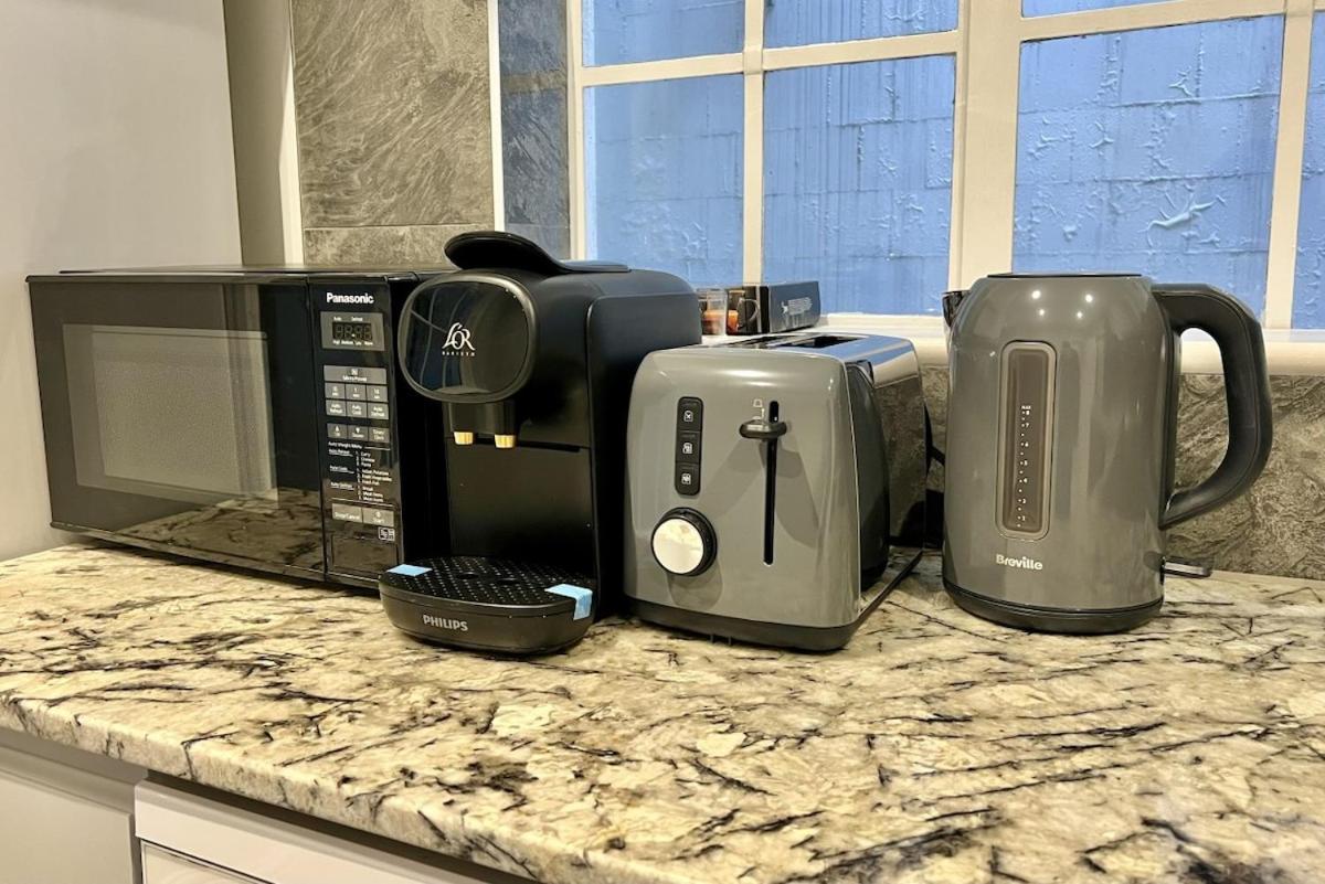 Three Bedroom Superior Duplex Apartment with Patio – Ground and Lower Ground Floor