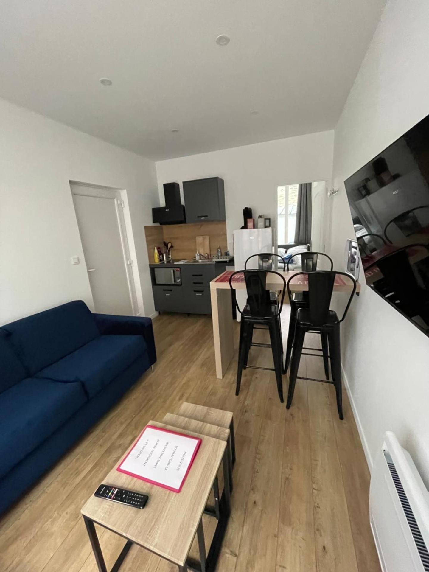 One-Bedroom Apartment