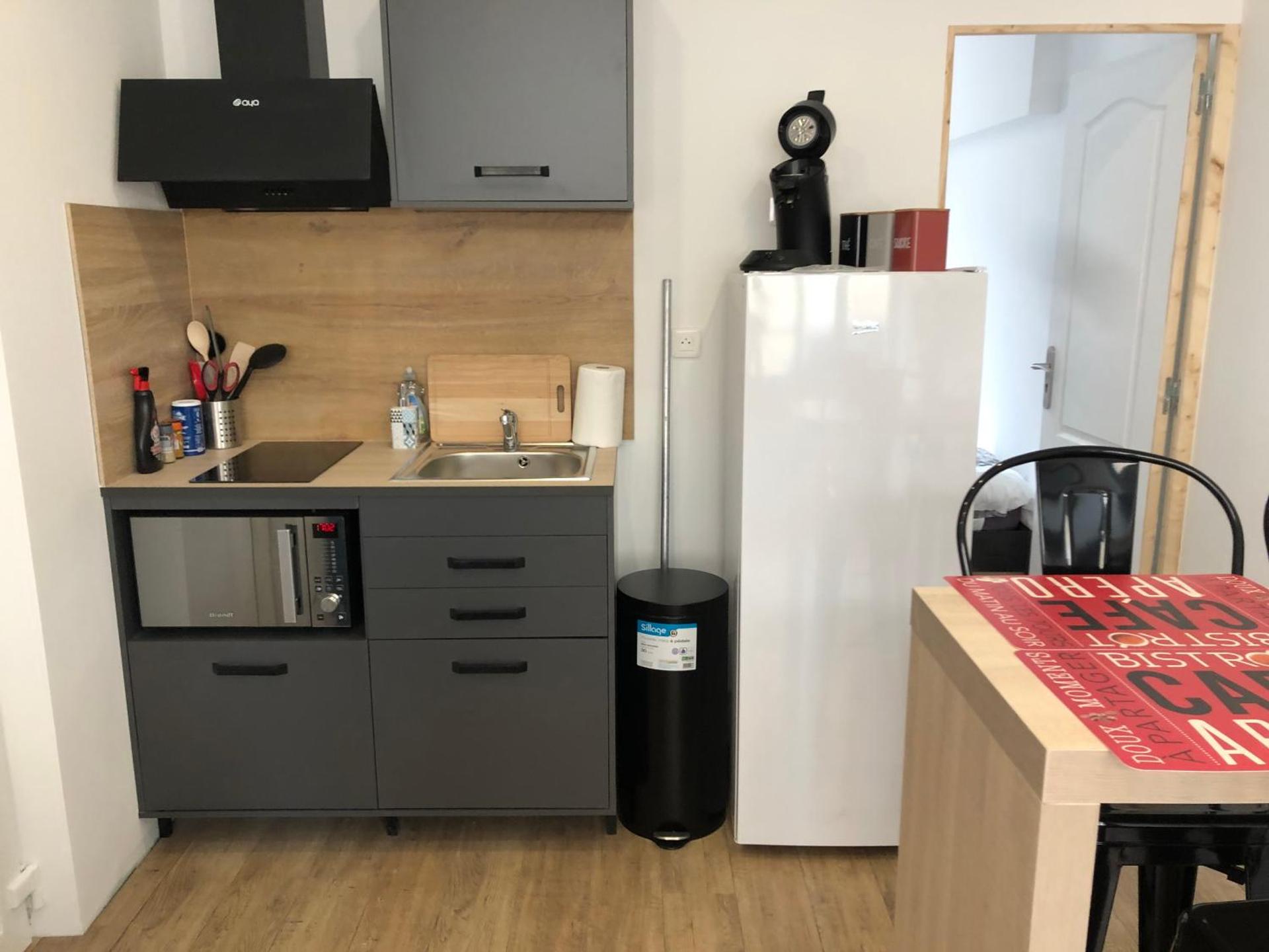 One-Bedroom Apartment