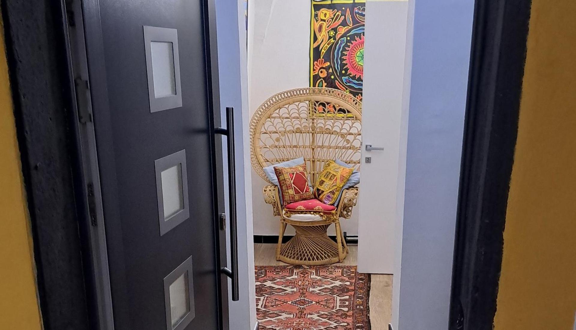 Beautifully restored romantic apartment in the centre of historic Dolcedo