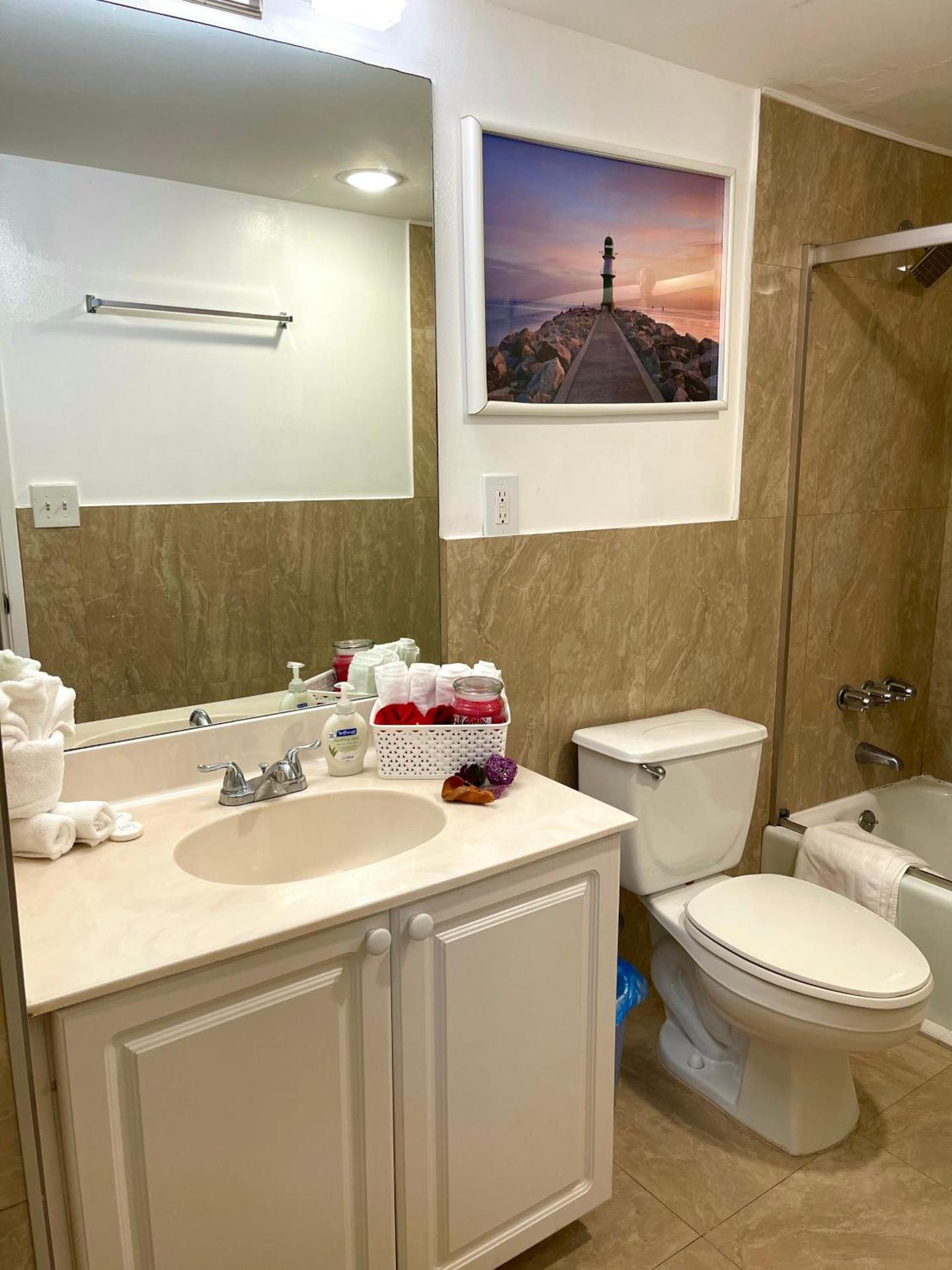 One-Bedroom Deluxe Apartment