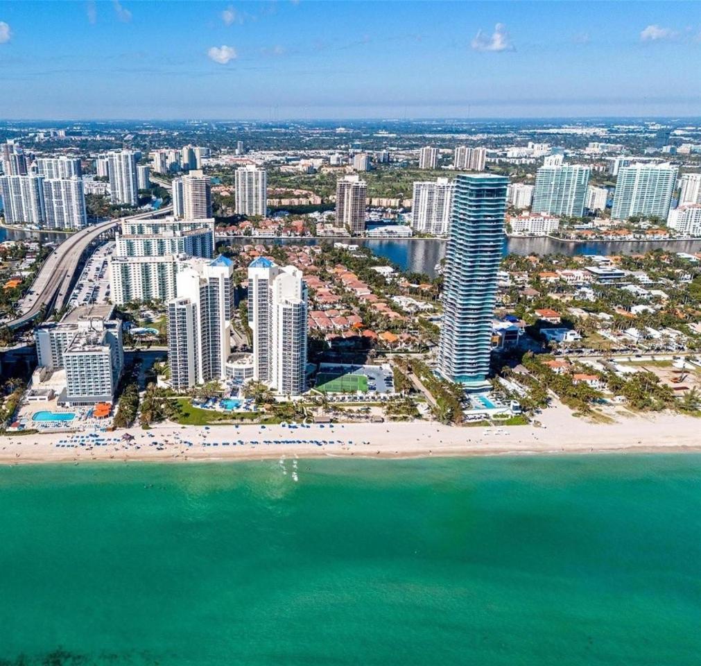 Condominium Sunny Isles Ocean Reserve