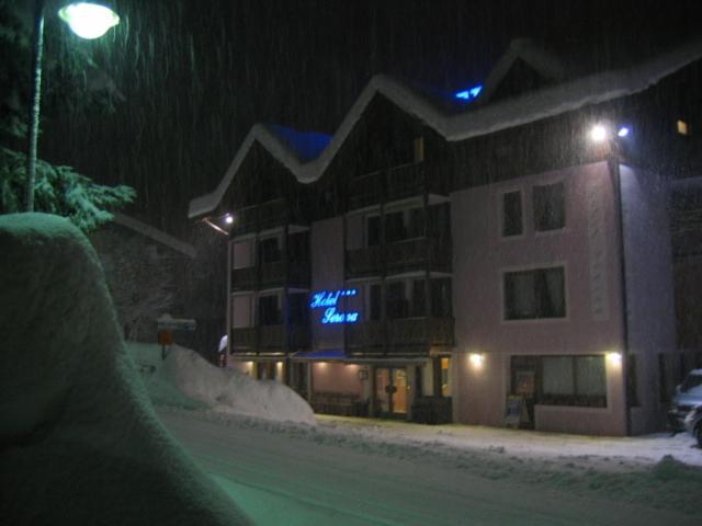 Hotel Serena