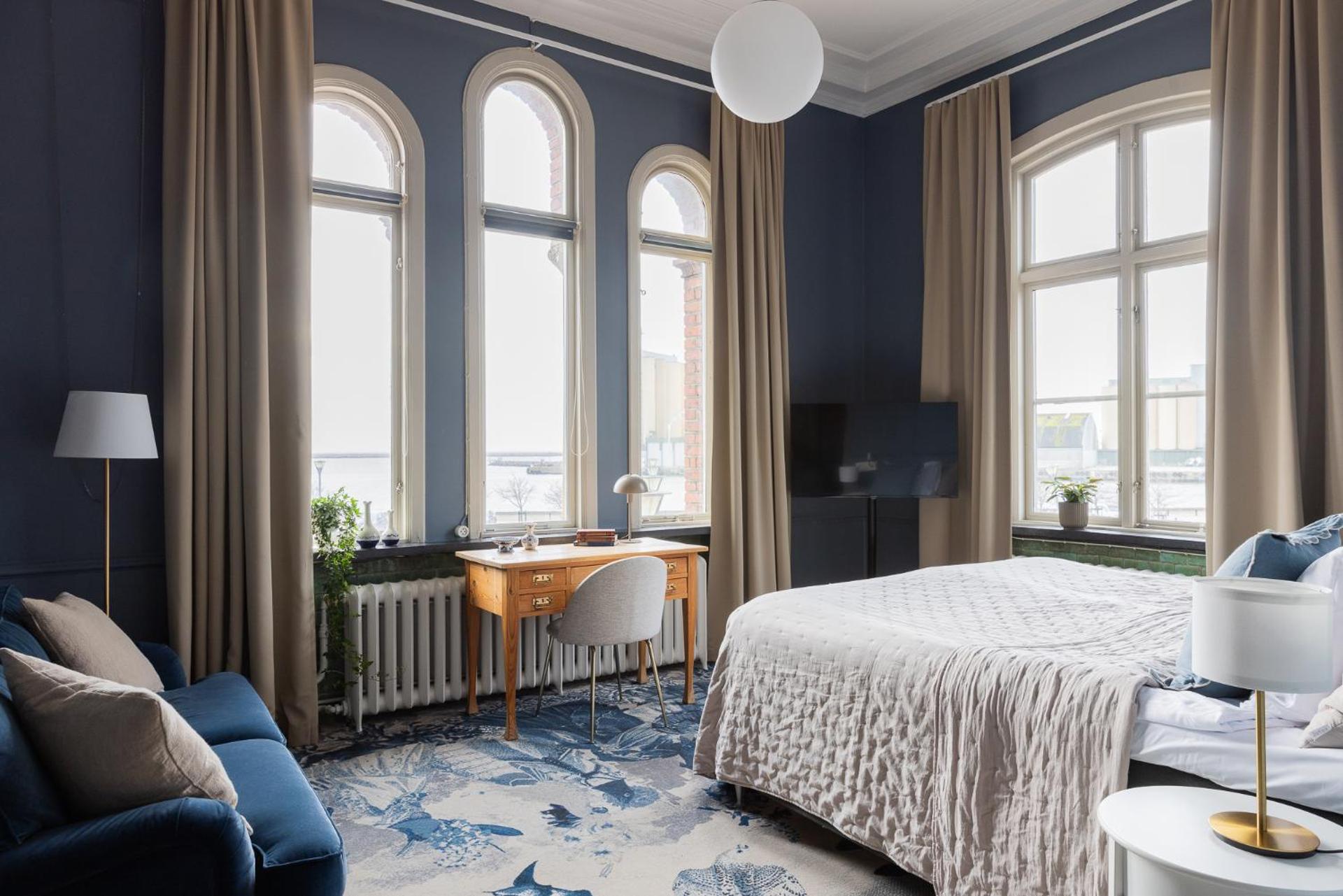 Deluxe Double Room Private Bathroom