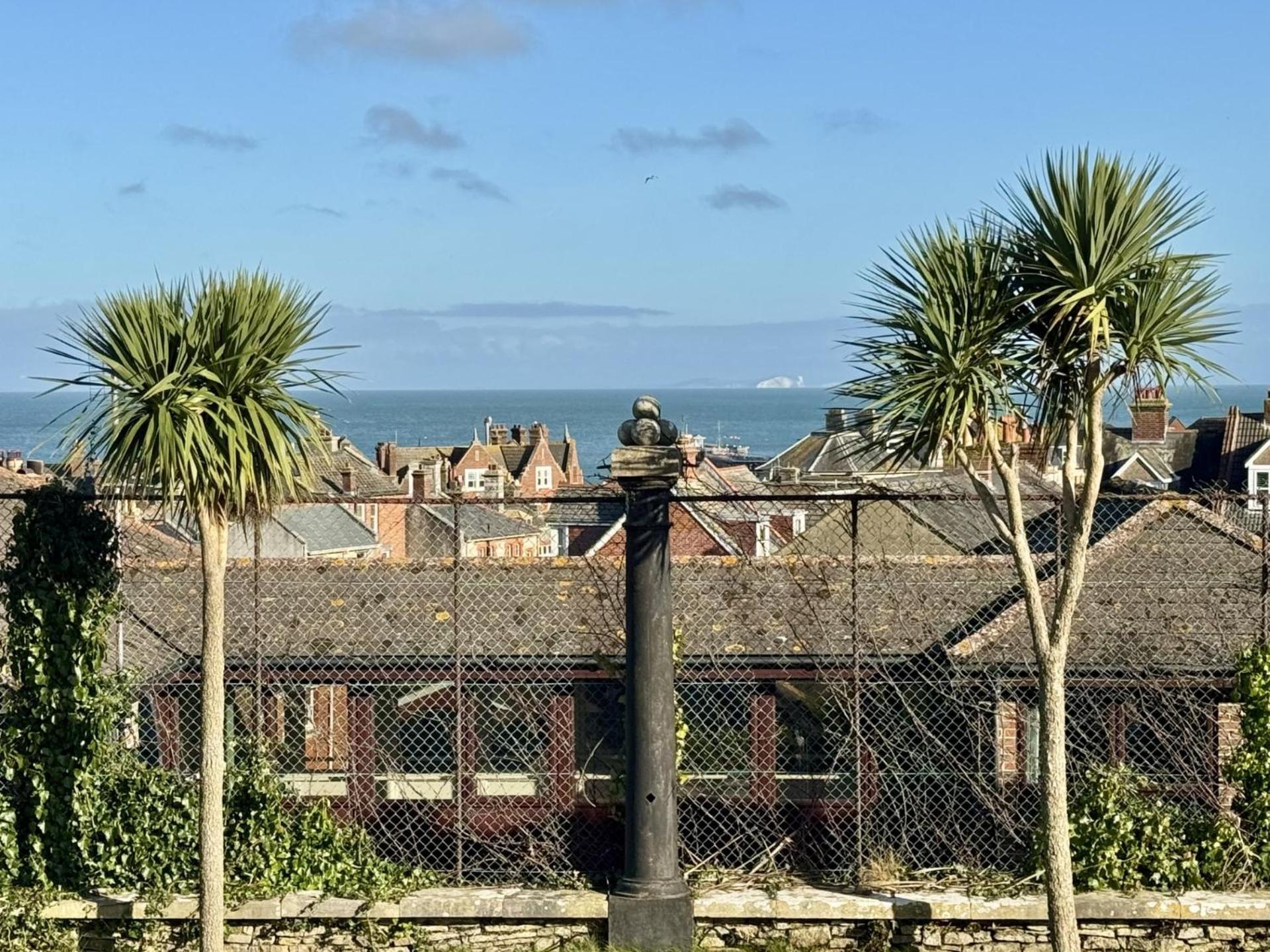 Deluxe Double Room with Balcony and Sea View