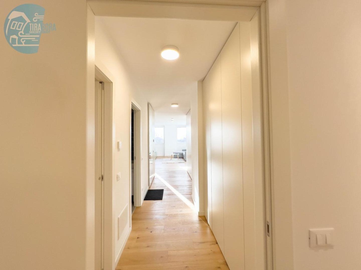 Blue Life 3b Tirabora Short Rent