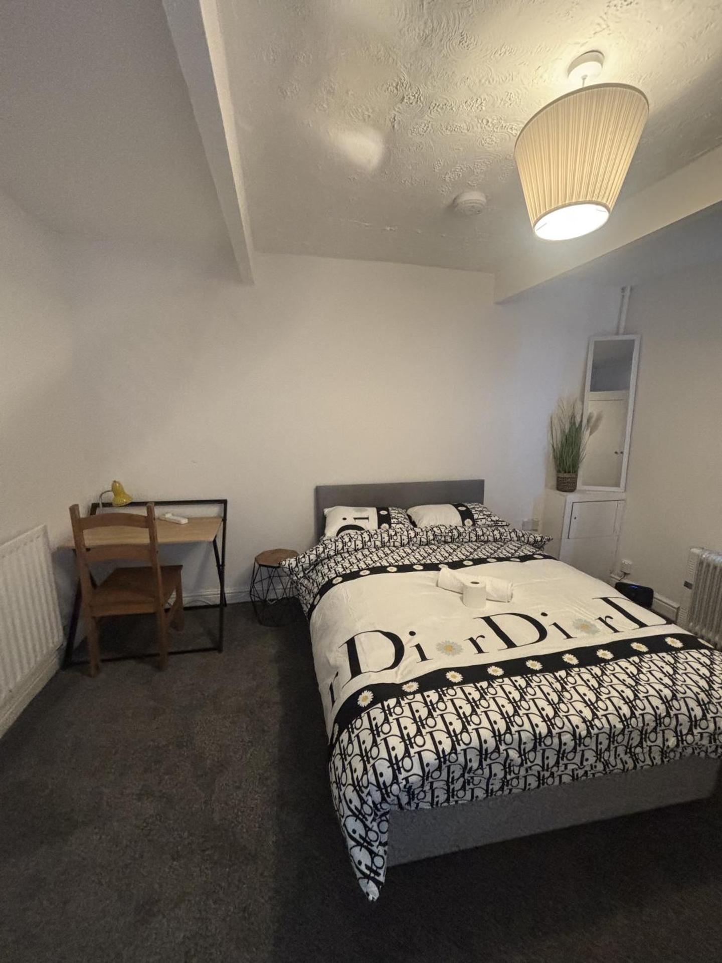 Cosy Charming room in big house