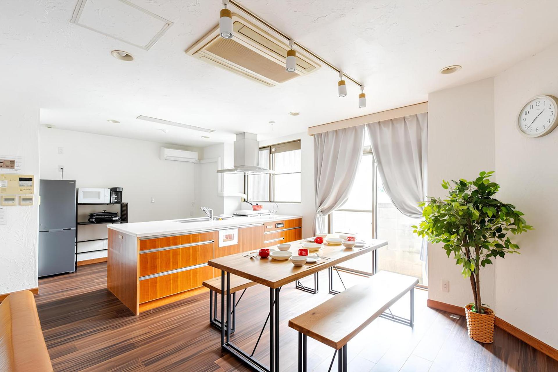 Kitchen or kitchenette