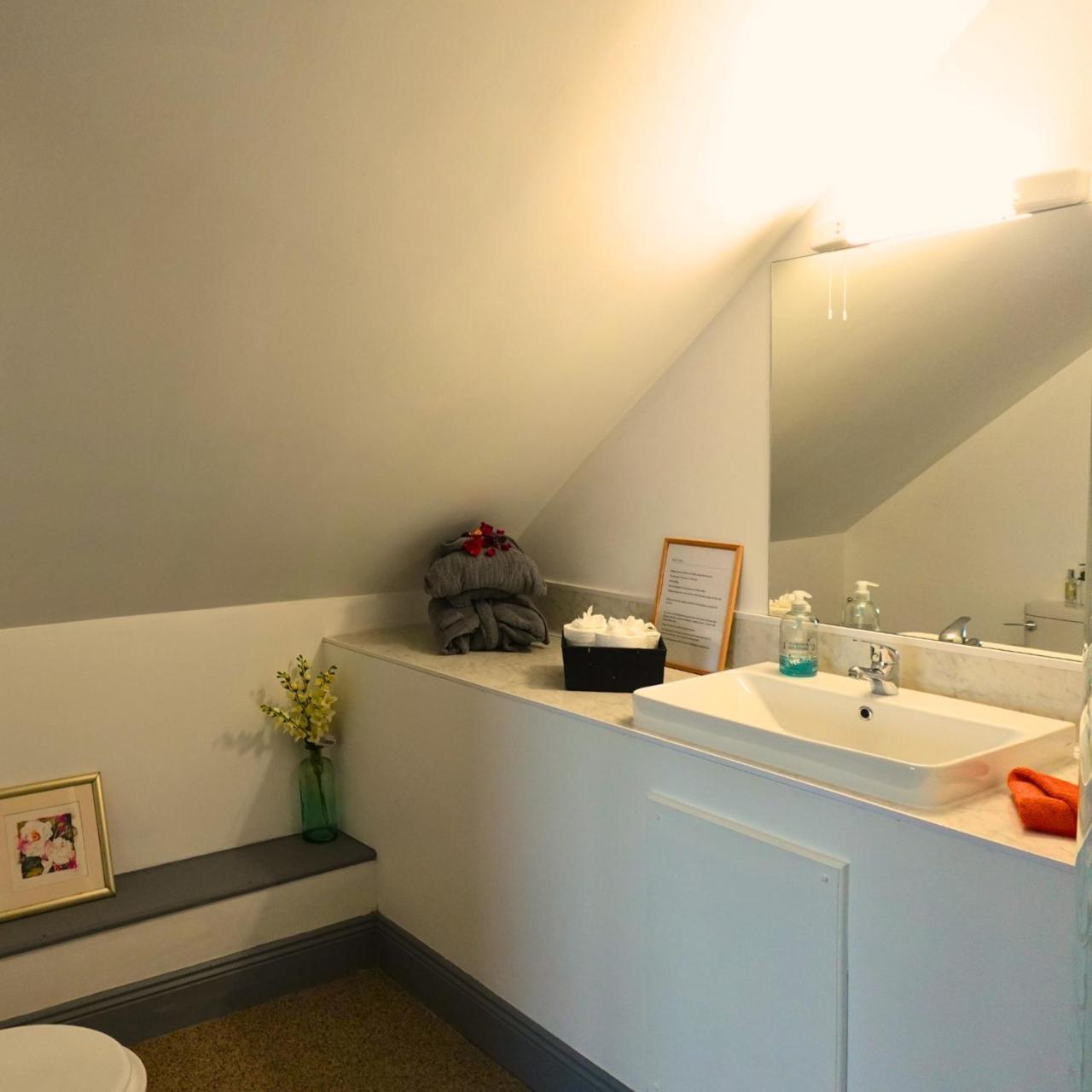 Orchard Stable House