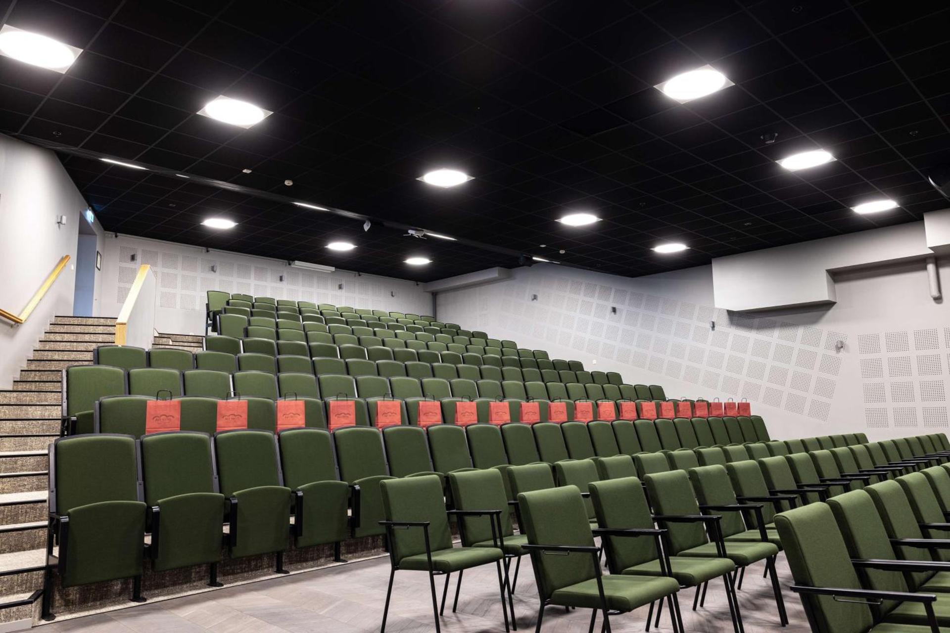 Meeting/conference room