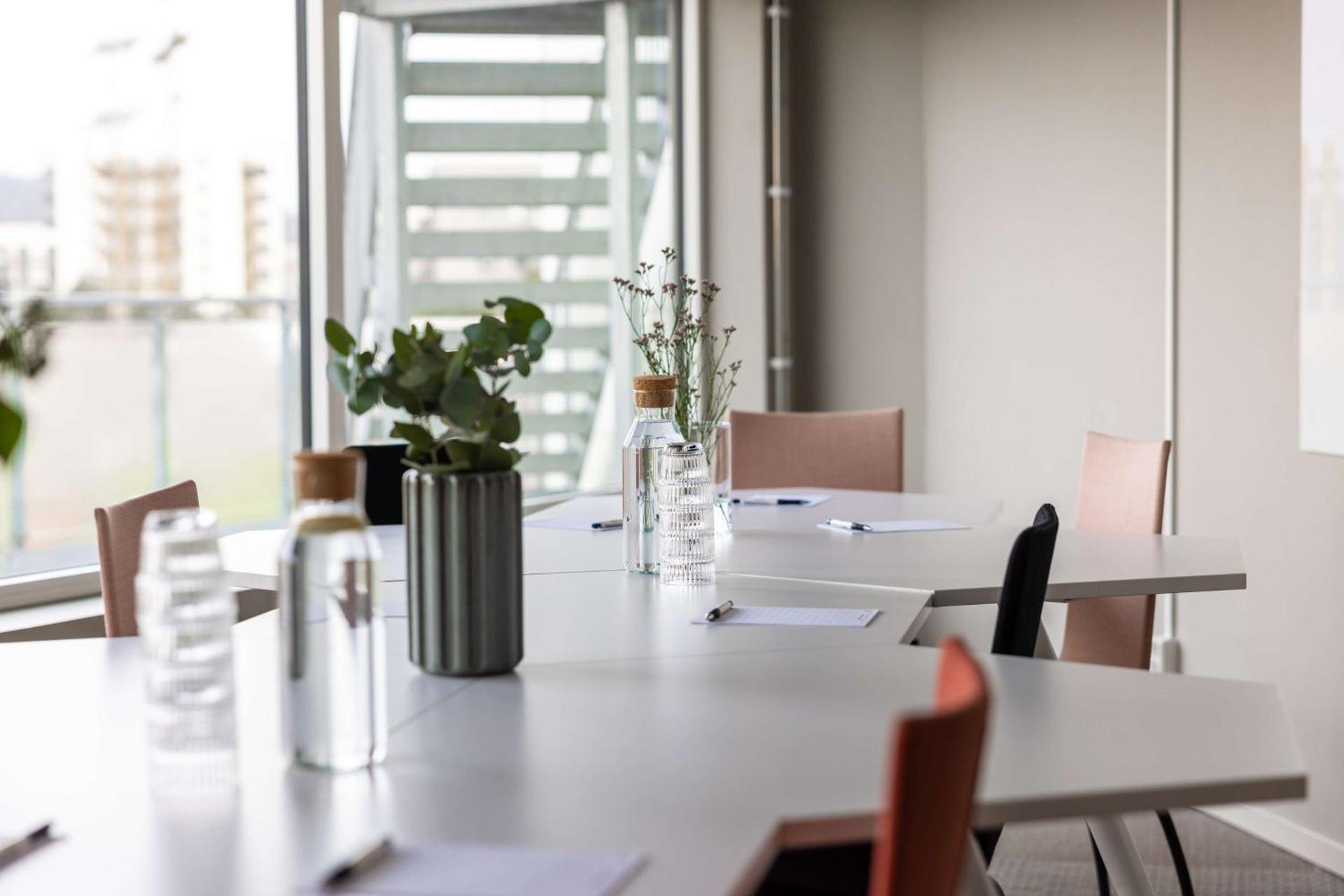 Meeting/conference room