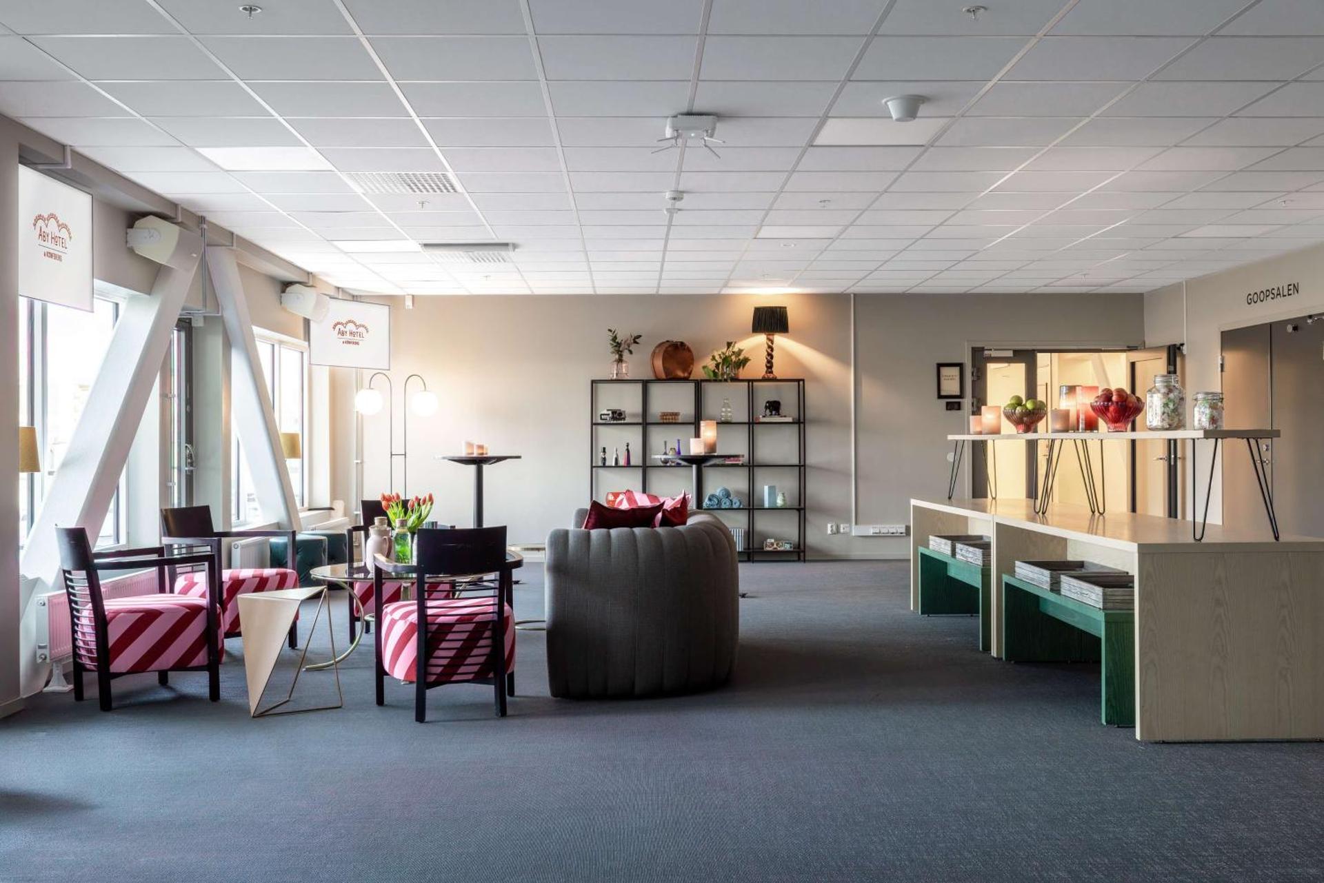 Meeting/conference room