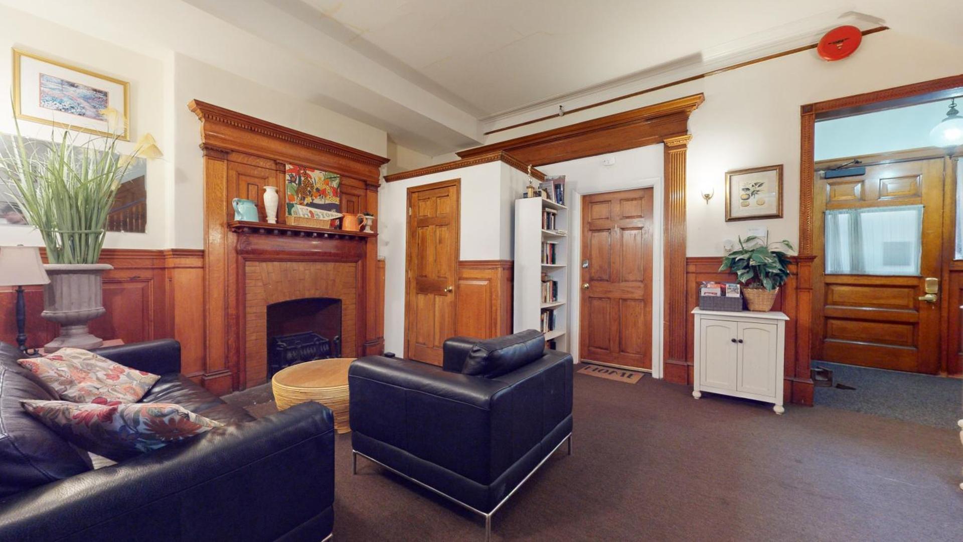 Walk to Fenway, Longwood Medical, Large Pvt Room